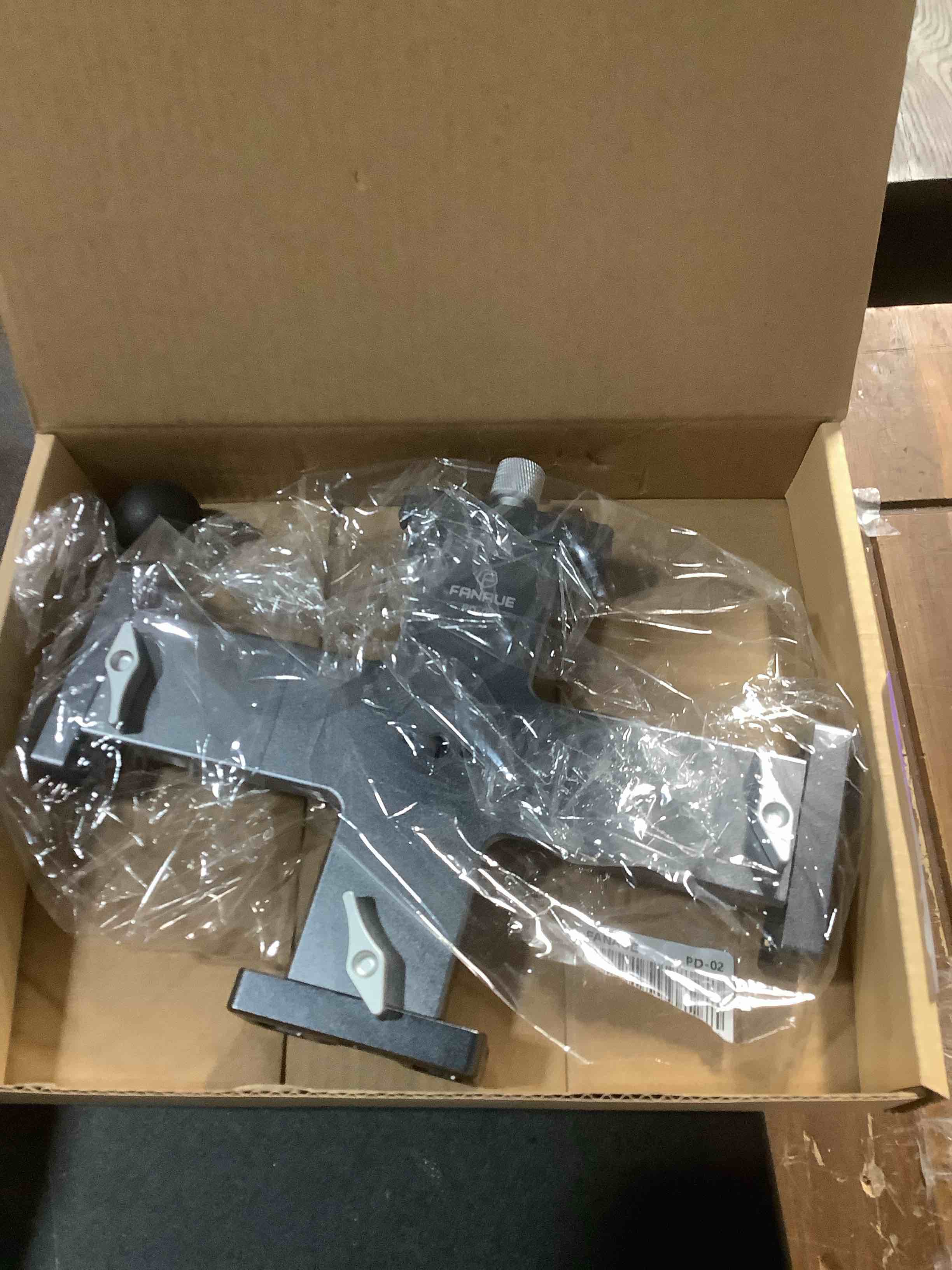 Condition photo showing Good Condition for FANAUE Tablet Holder for Car with Ball Head, Lightweight Design, 360 Rotatable Ipad Mount - for Your Windshield, Dashboard, or Desk,Compatible with All 8"-12.9" Tablets (iPad mini, iPad Pro 12.9)