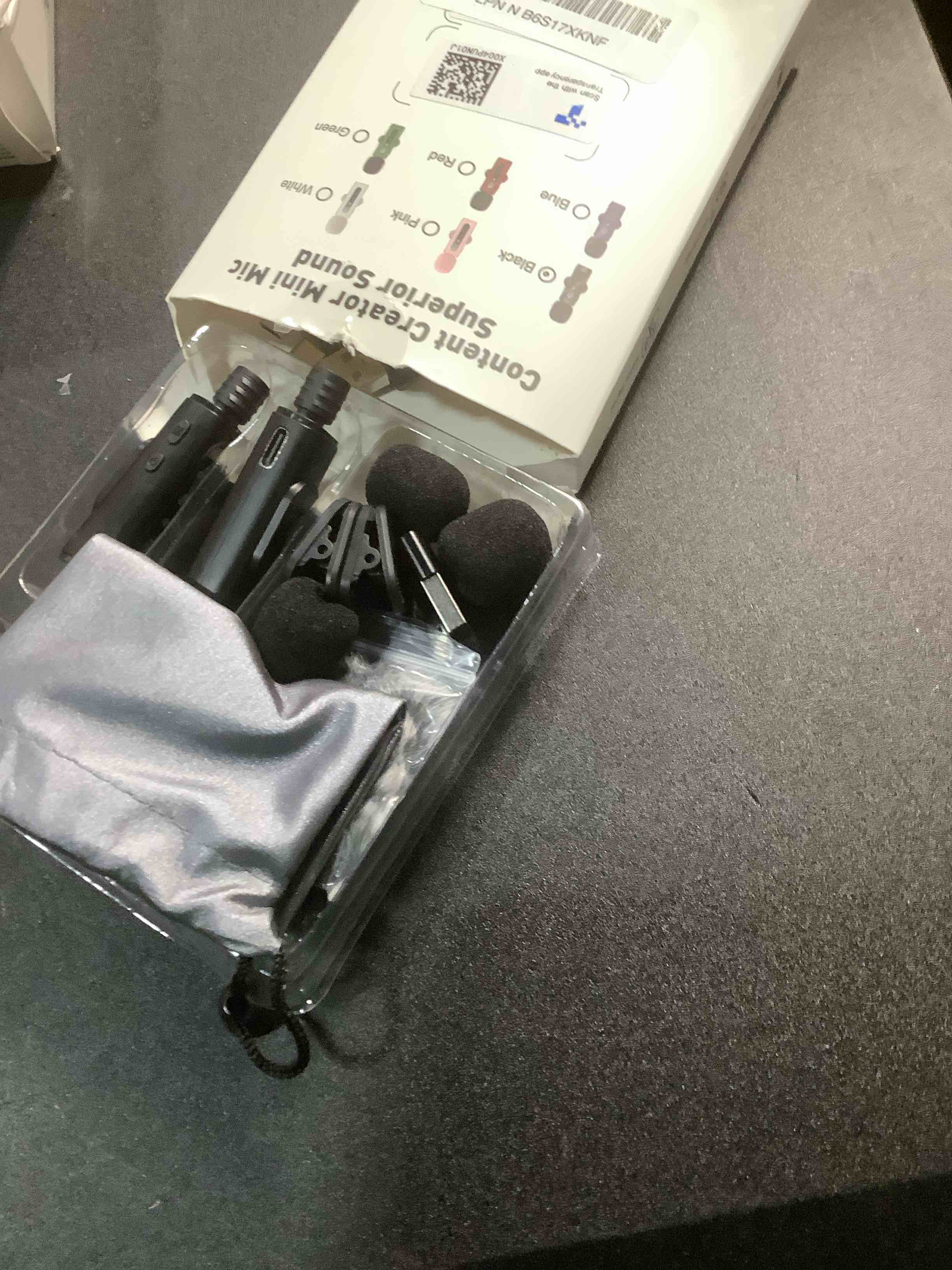 Condition photo showing Good Condition for USB C Lavalier Microphone Wireless Mini Mic for Type-C Android Phone/Tablet/PC Video Recording Clip-on Mics with Rotatable Clip&Denoise Recording, Ideal for Vlog Tiktok Youtube Podcast Content Creator Black Mic 1(USB-C + Lightning)