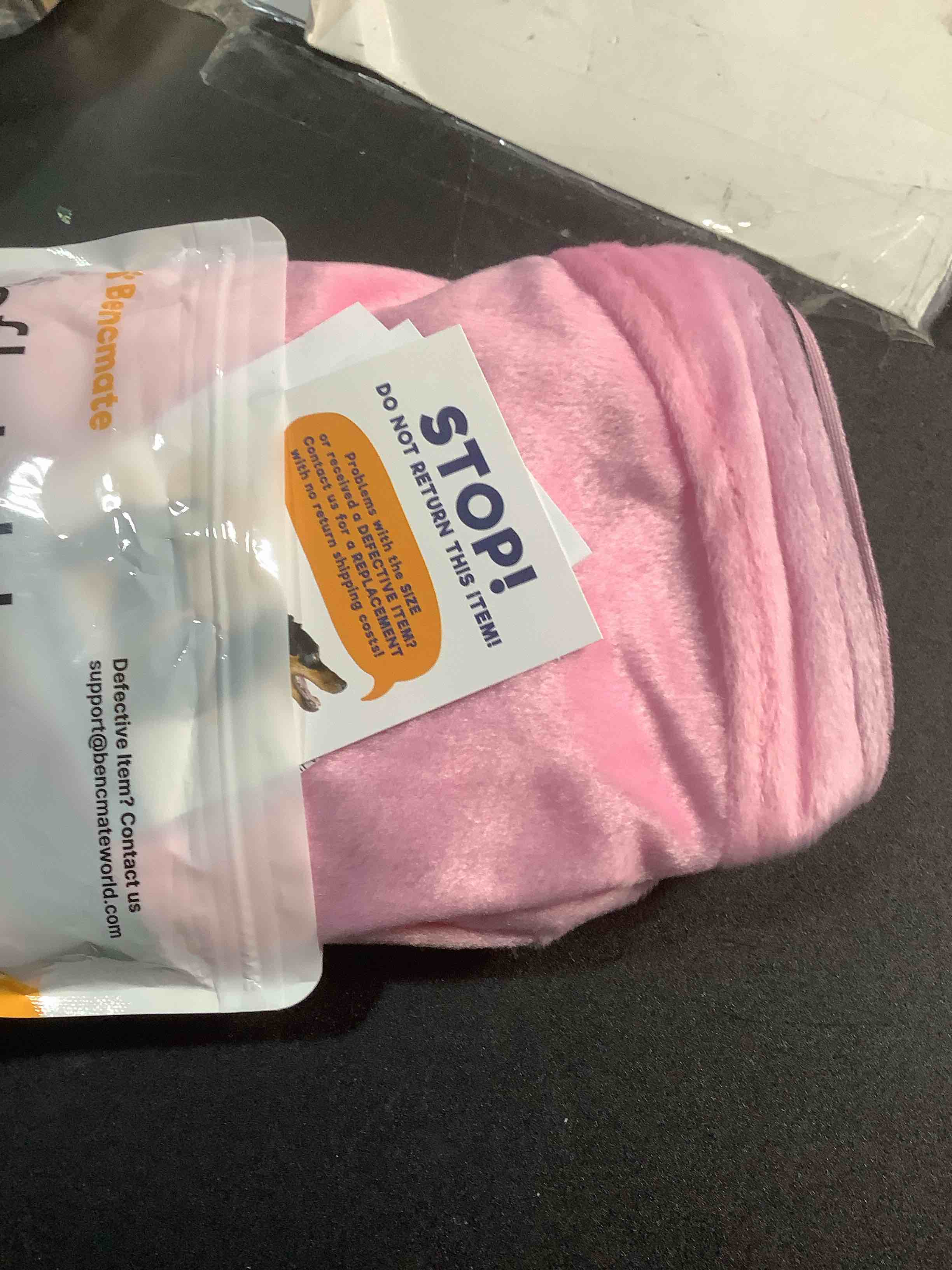 Condition photo showing Good Condition for BENCMATE Inflatable Dog Cone Collar Alternative, Soft Dog Cone for Small Medium Large Dogs and Cats, Neck Recovery ECollar Donut Collar After Surgery (Large+, Pink) Pink Large+ [Neck:16"-18"]