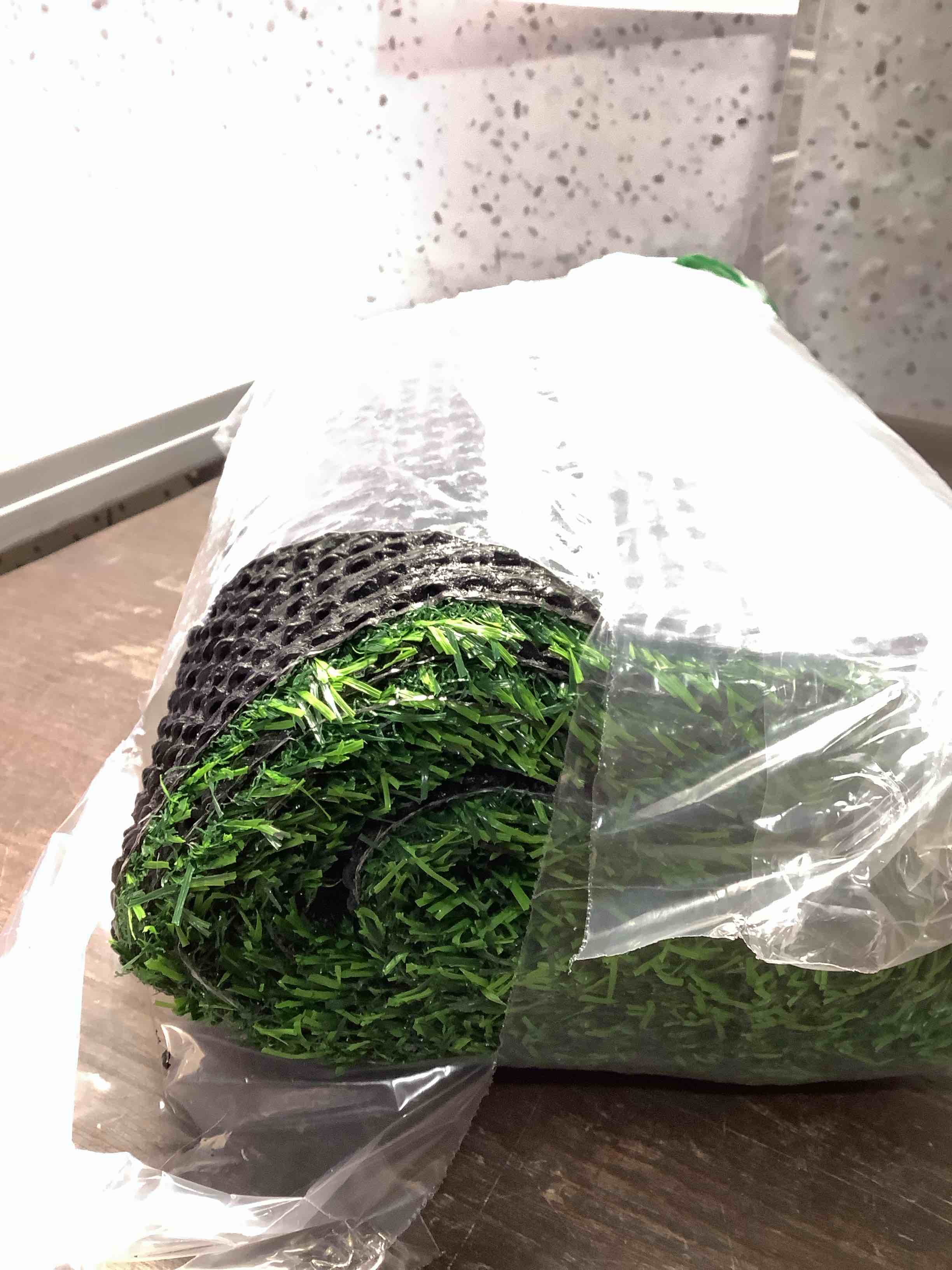 Condition photo showing Good Condition for Artificial Grass Table Runner Rug 1 ft x 10 ft, Synthetic Fake Grass Turf Mat for Party Wedding Garden Home Decor, 0.8" Pile Height