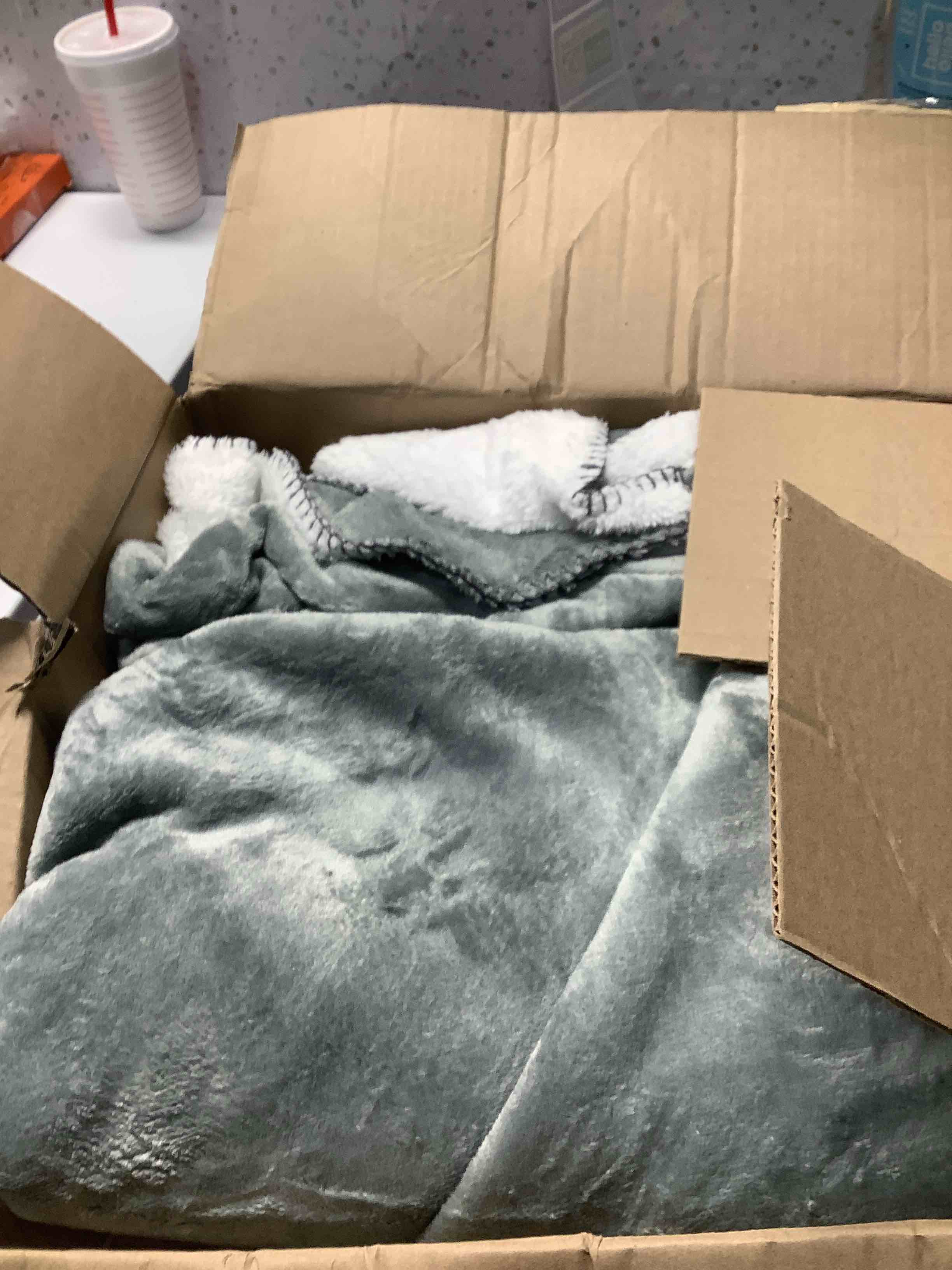 Condition photo showing Good Condition for Premium Double Layer Foot Pocket Blanket -Patent Pending- Gamer Gift for Men Who Have Everything - Father's Day Useful Gifts for Dad Who Wants Nothing (Double Layer, Silver Grey) Silver Grey Double Layer Sherpa-Fleece