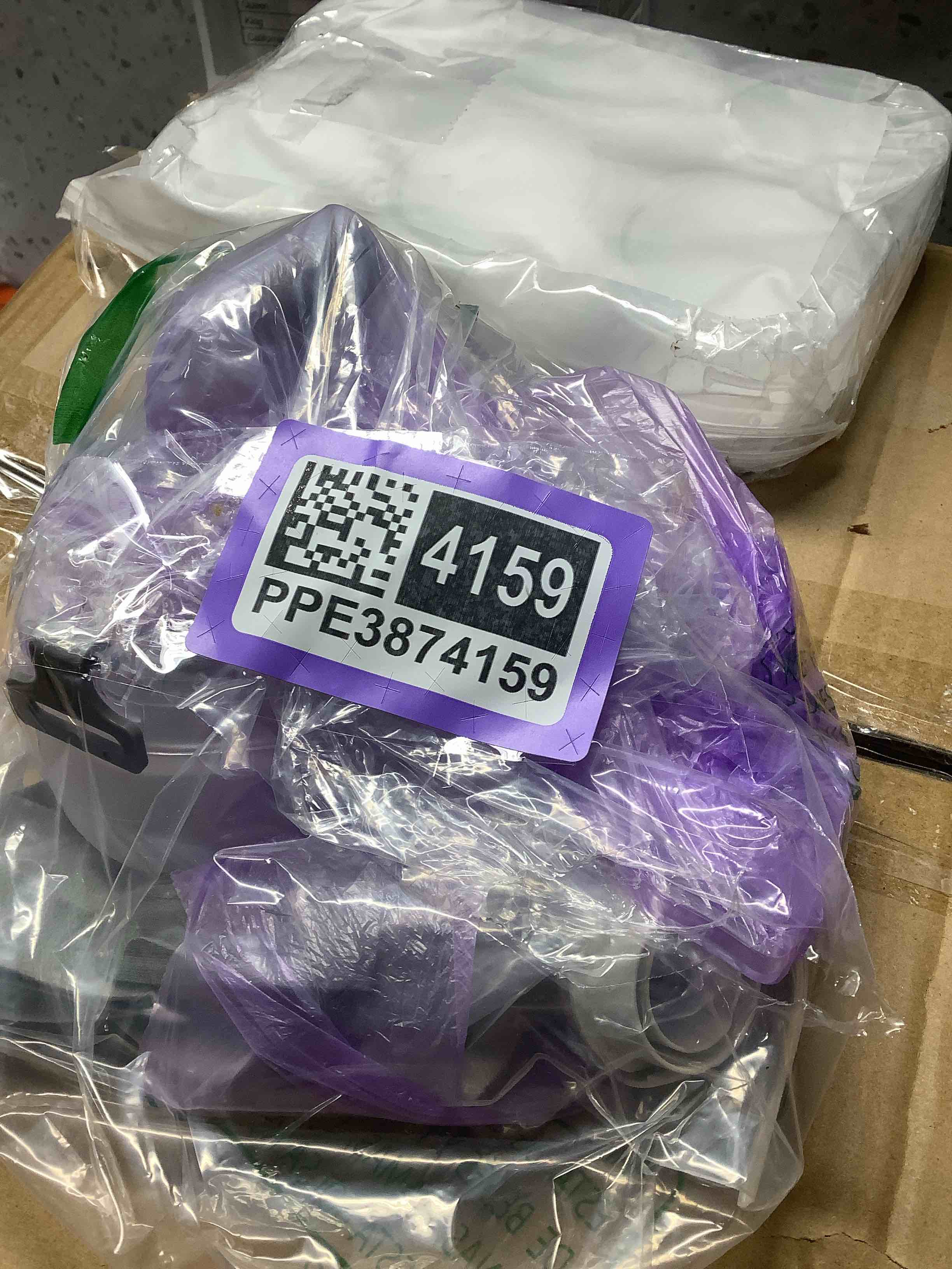 https://s3.amazonaws.com/lotting-images-prod/NKYBargainOutlett/PPE3874159_1774017881186.jpeg