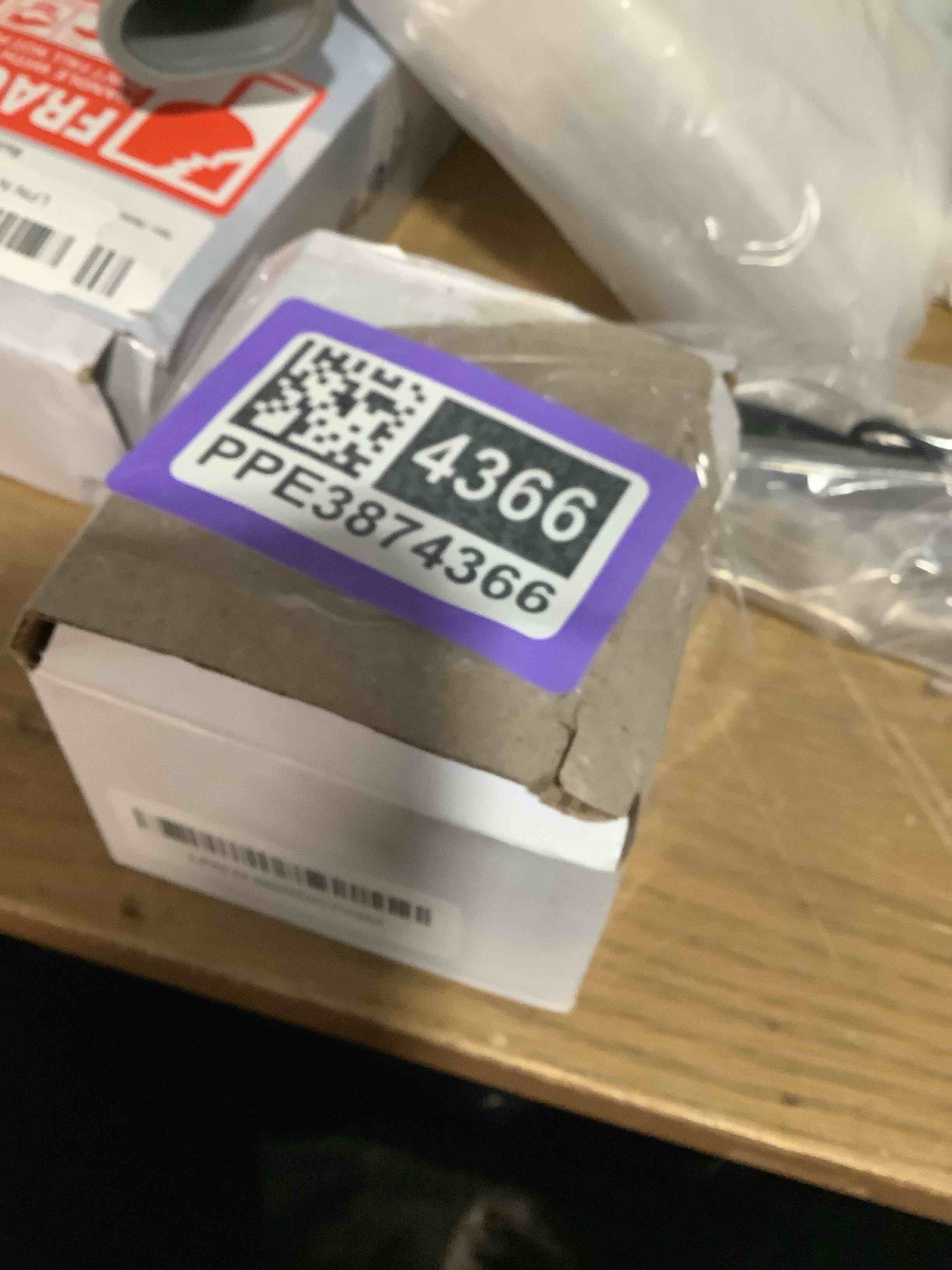 https://s3.amazonaws.com/lotting-images-prod/NKYBargainOutlett/PPE3874366_1774280475616.jpeg