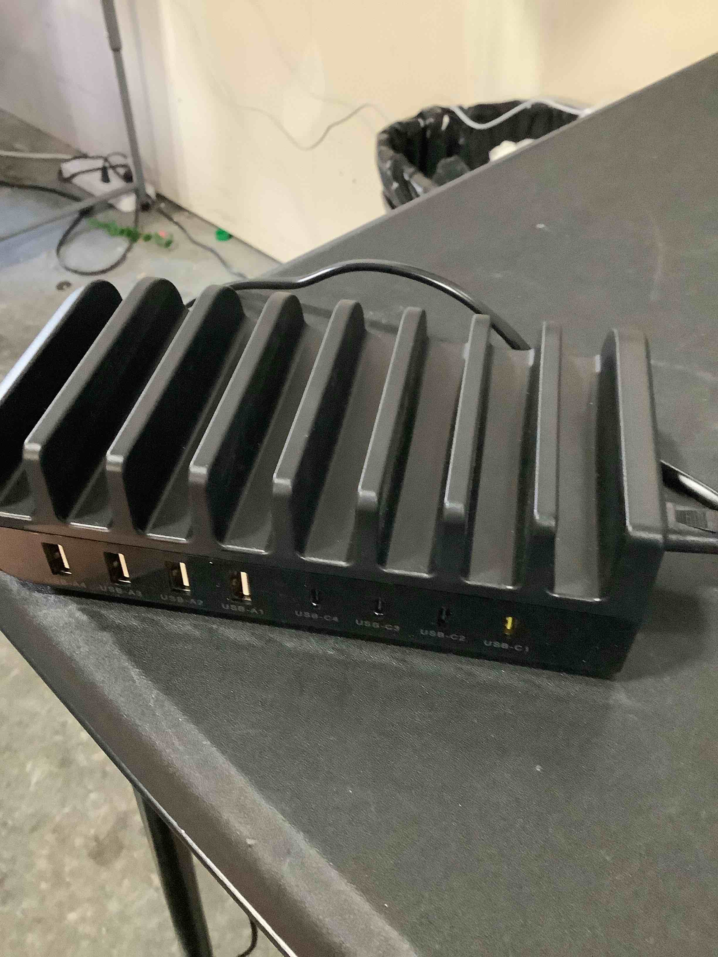 Condition photo showing Good Condition for blackbox multi-usb charging station for pocket radios