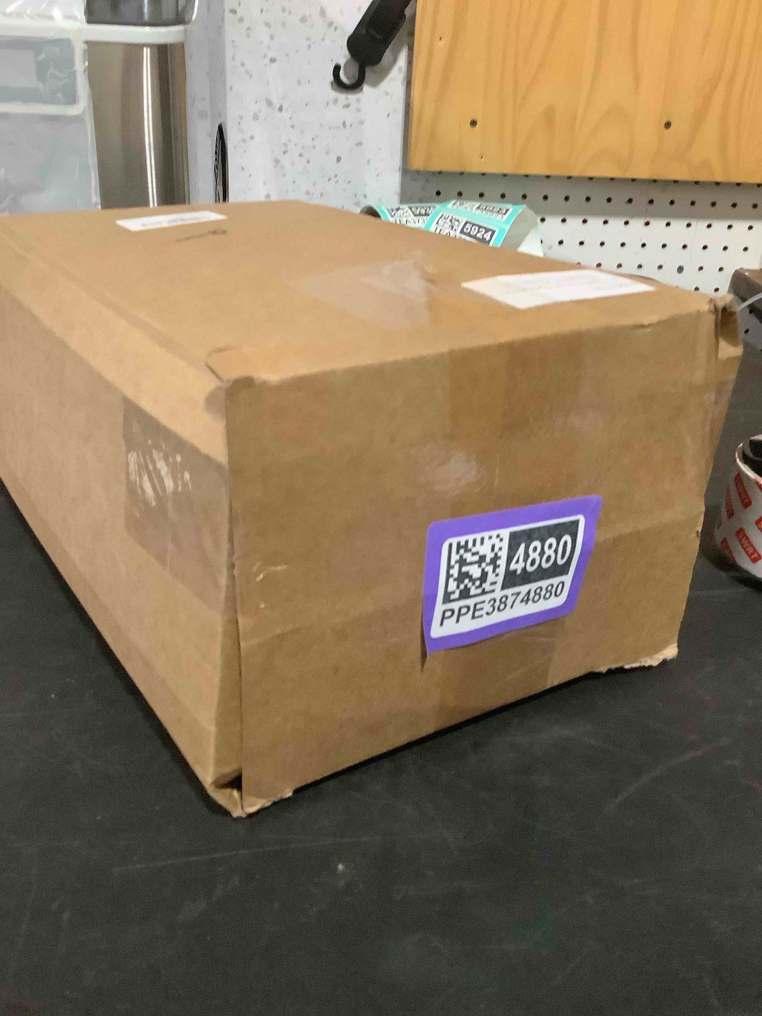 https://s3.amazonaws.com/lotting-images-prod/NKYBargainOutlett/PPE3874880_1776449353901.jpeg