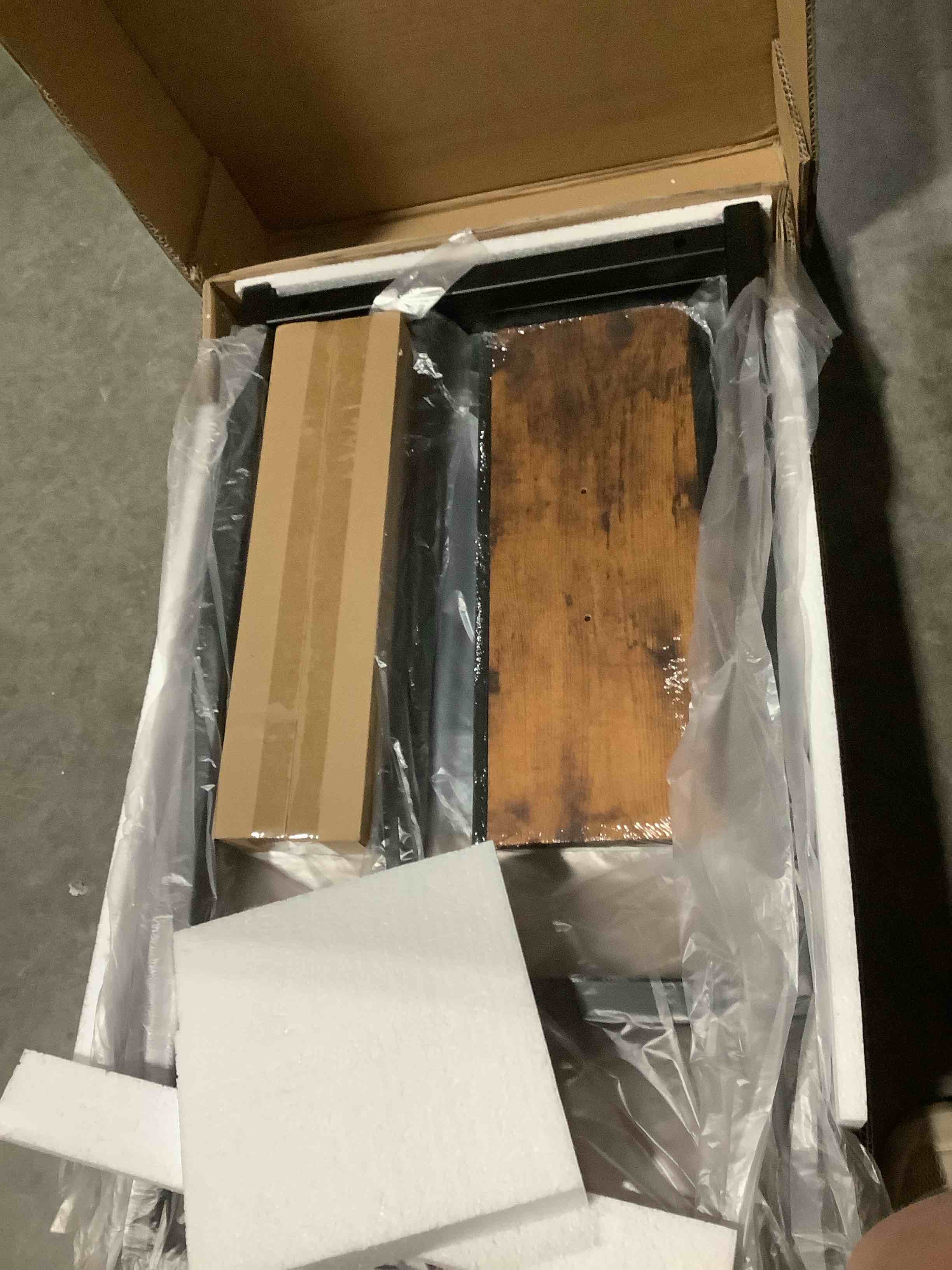 https://s3.amazonaws.com/lotting-images-prod/NKYBargainOutlett/PPE3874891_1776524186852.jpeg