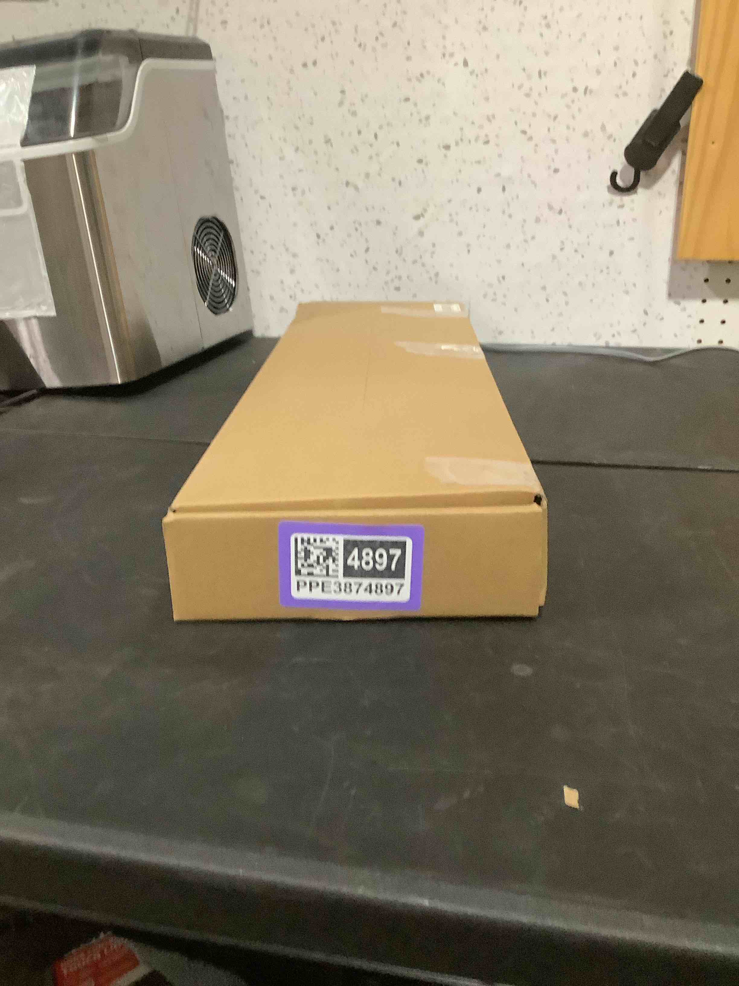 https://s3.amazonaws.com/lotting-images-prod/NKYBargainOutlett/PPE3874897_1776533167727.jpeg