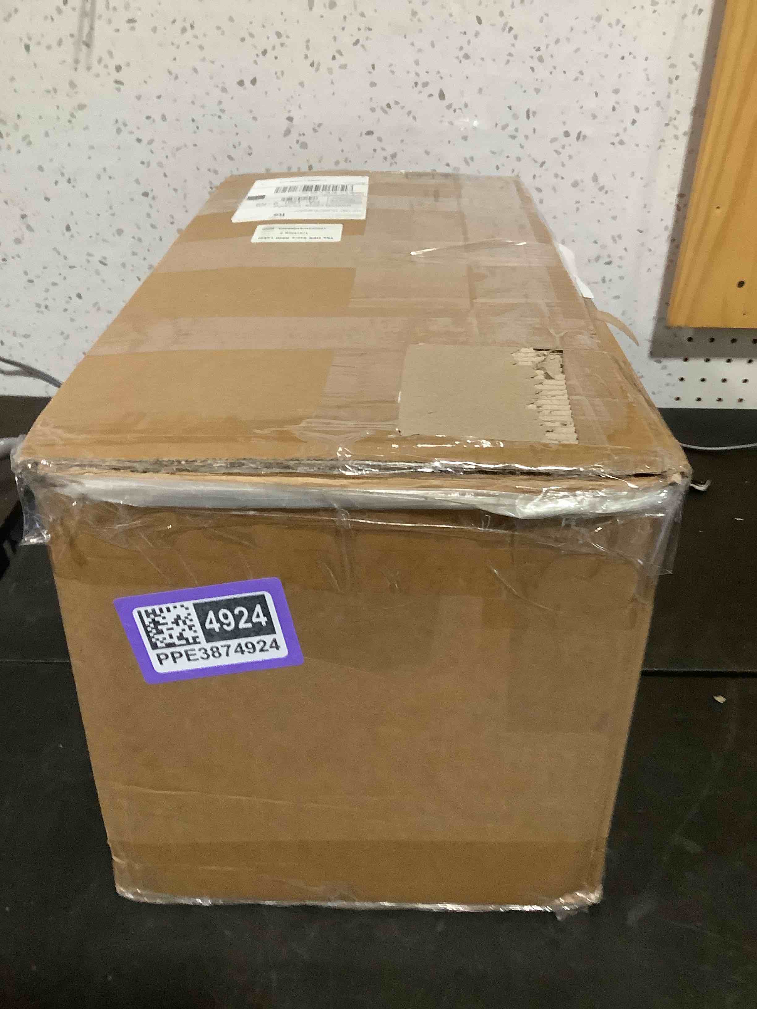https://s3.amazonaws.com/lotting-images-prod/NKYBargainOutlett/PPE3874924_1776872272591.jpeg