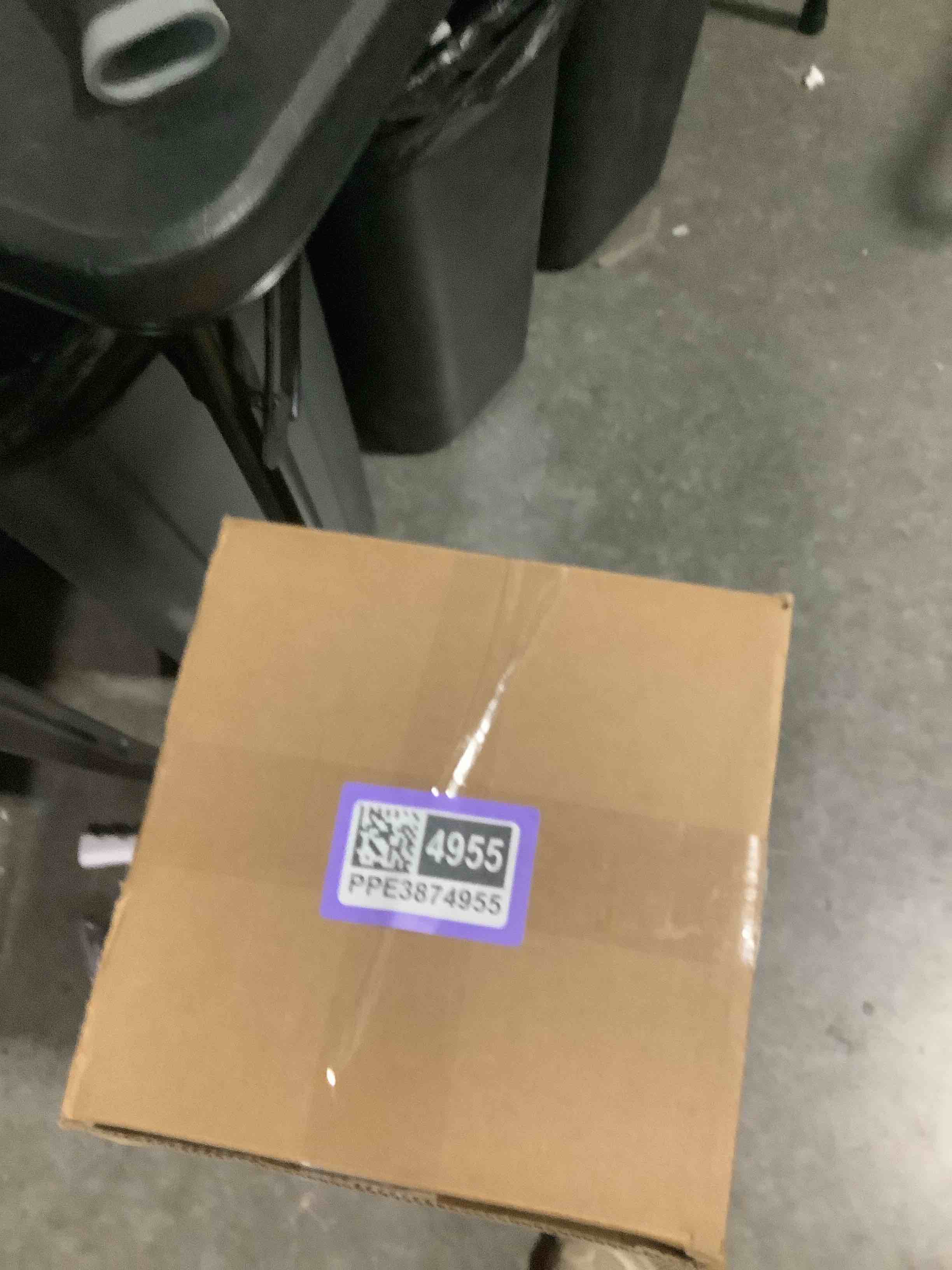 https://s3.amazonaws.com/lotting-images-prod/NKYBargainOutlett/PPE3874955_1776966057583.jpeg