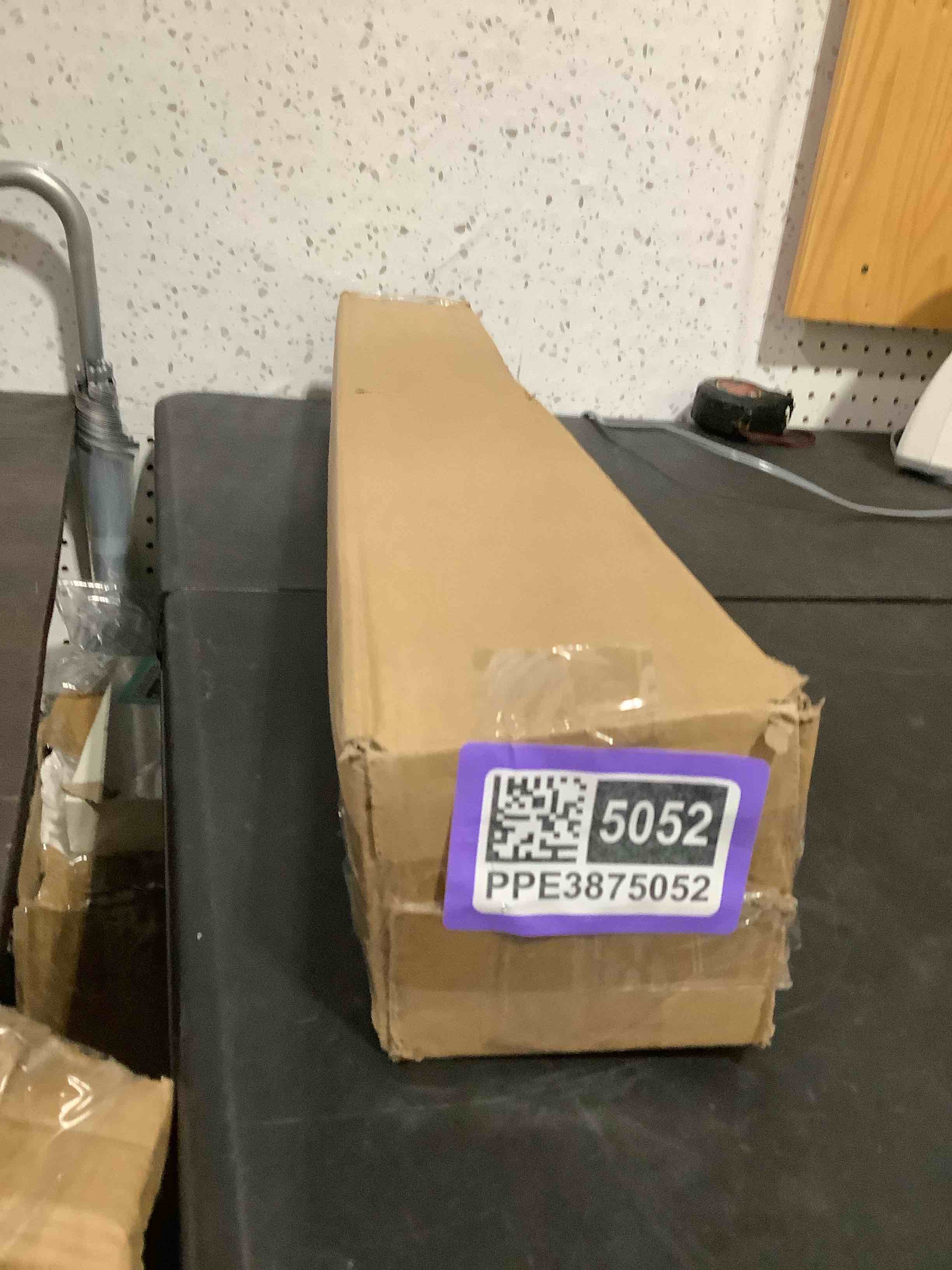 https://s3.amazonaws.com/lotting-images-prod/NKYBargainOutlett/PPE3875052_1777396353857.jpeg