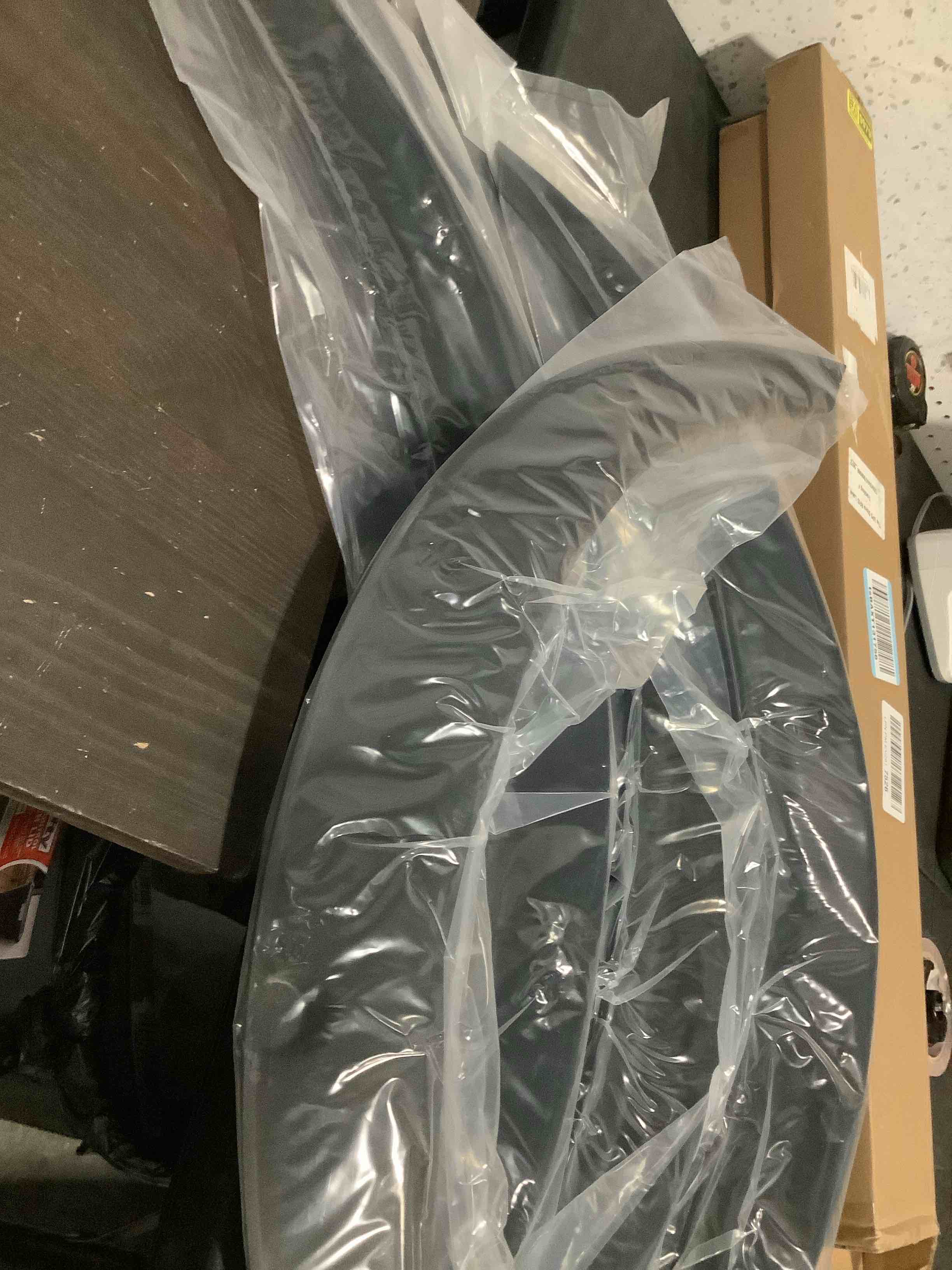 https://s3.amazonaws.com/lotting-images-prod/NKYBargainOutlett/PPE3875053_1777397053451.jpeg