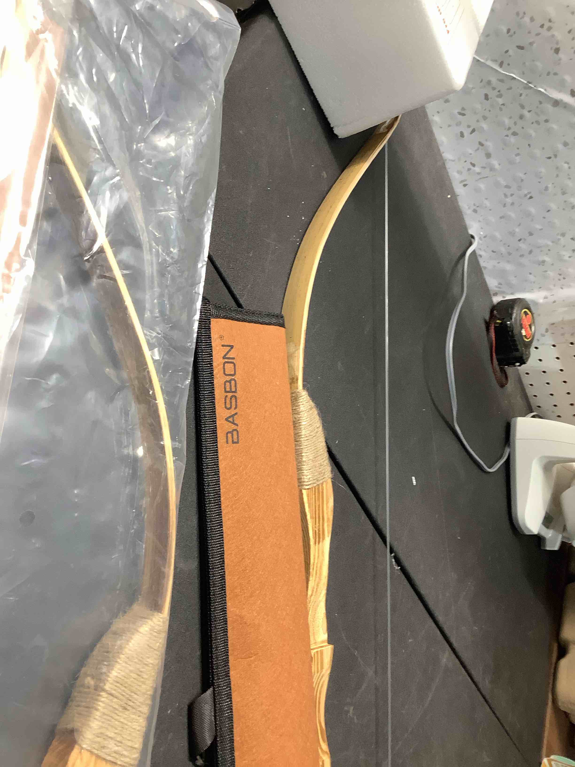 https://s3.amazonaws.com/lotting-images-prod/NKYBargainOutlett/PPE3875058_1777403450814.jpeg