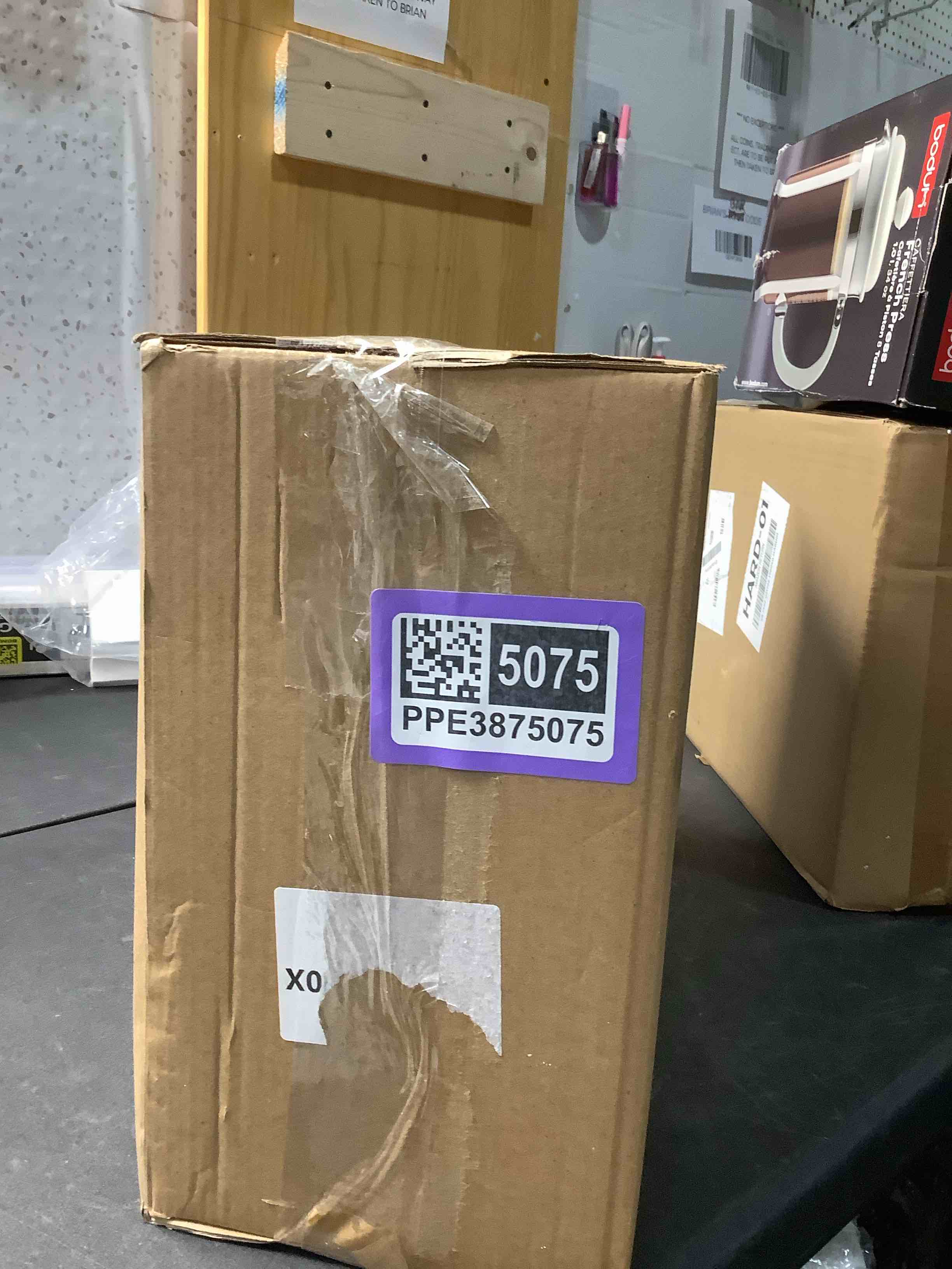 https://s3.amazonaws.com/lotting-images-prod/NKYBargainOutlett/PPE3875075_1777574360542.jpeg