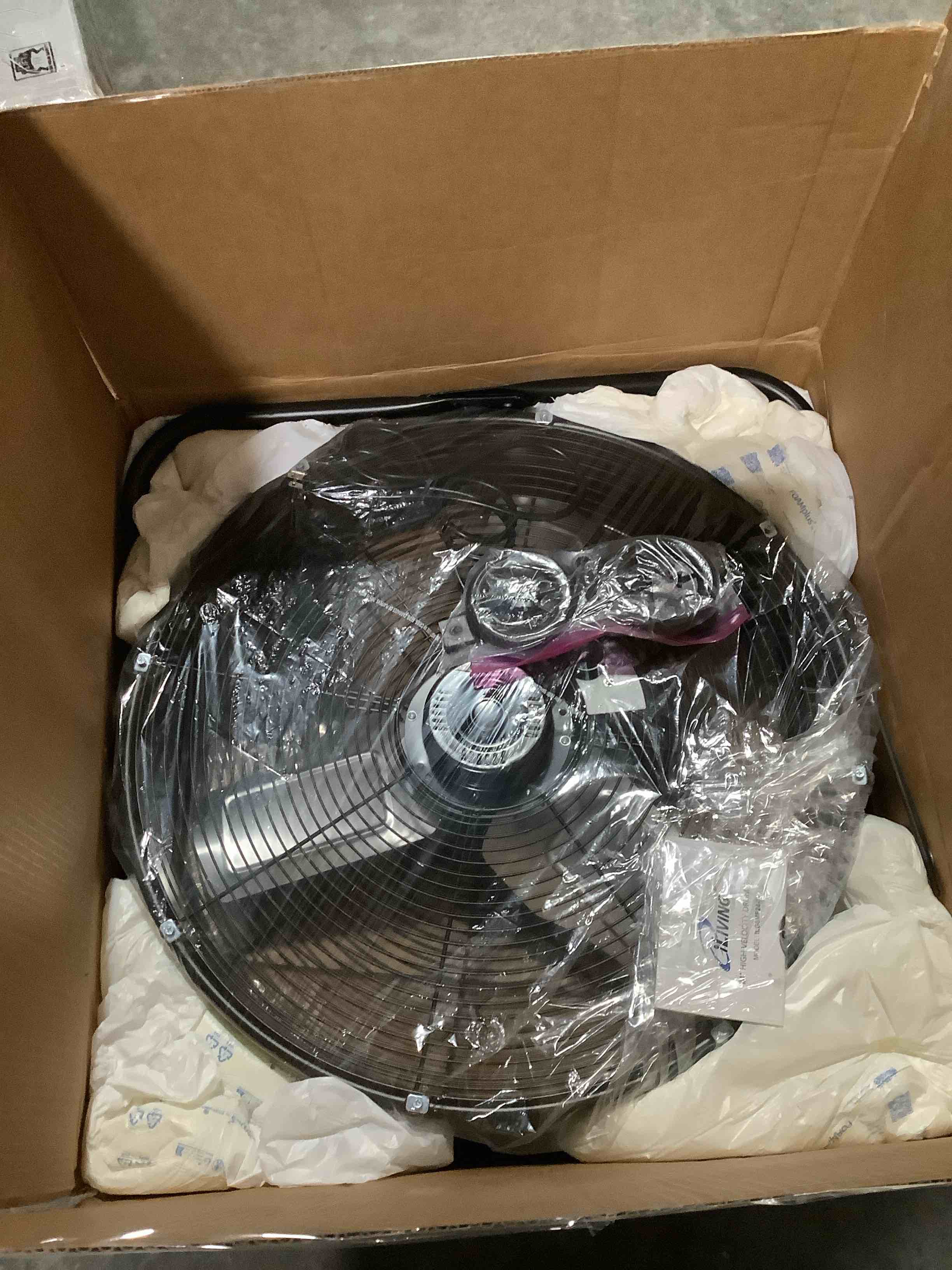 https://s3.amazonaws.com/lotting-images-prod/NKYBargainOutlett/PPE3875185_1778078435933.jpeg