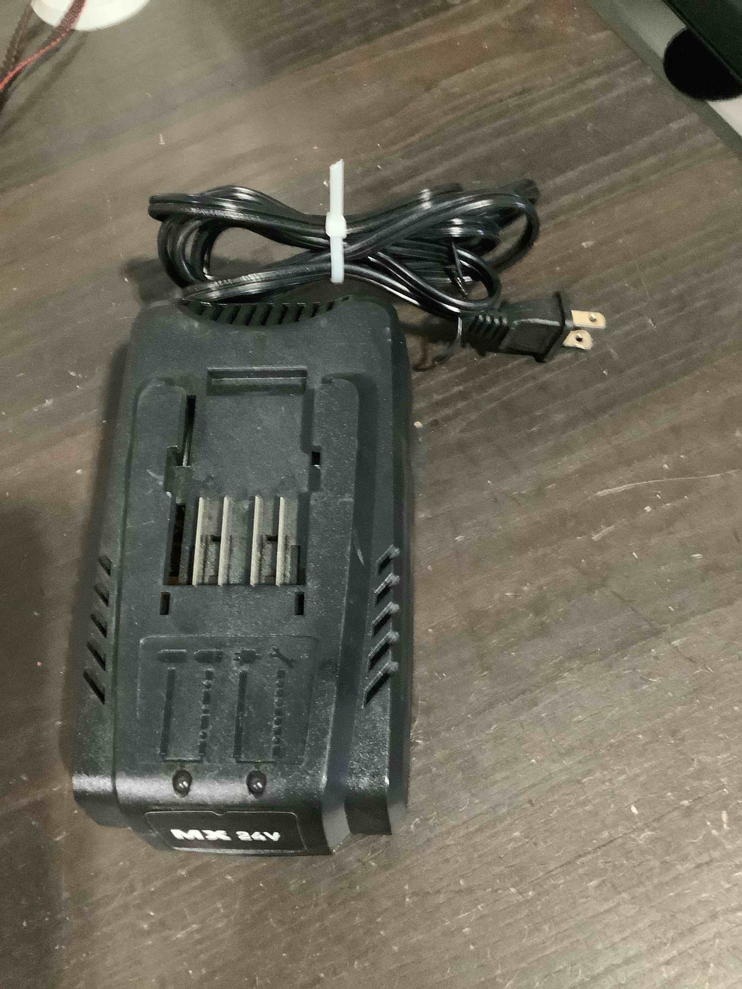 https://s3.amazonaws.com/lotting-images-prod/NKYBargainOutlett/PPE3875199_1778250436751.jpeg