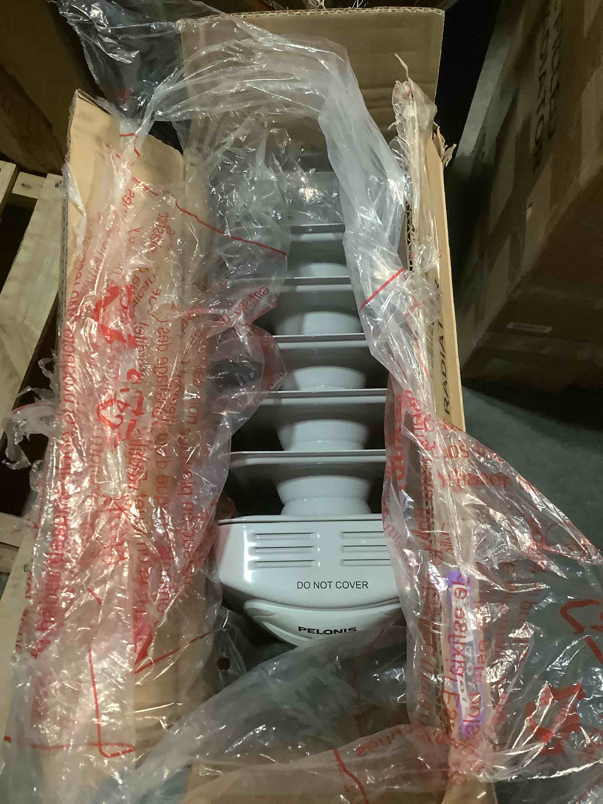 Condition photo showing Good Condition for PELONIS Radiator Heater for Large Space, Electric Oil Filled Radiator, Dual Knobs, 1500W, Quiet Space Heater, 3 Modes, Tip-over Protection Classic White