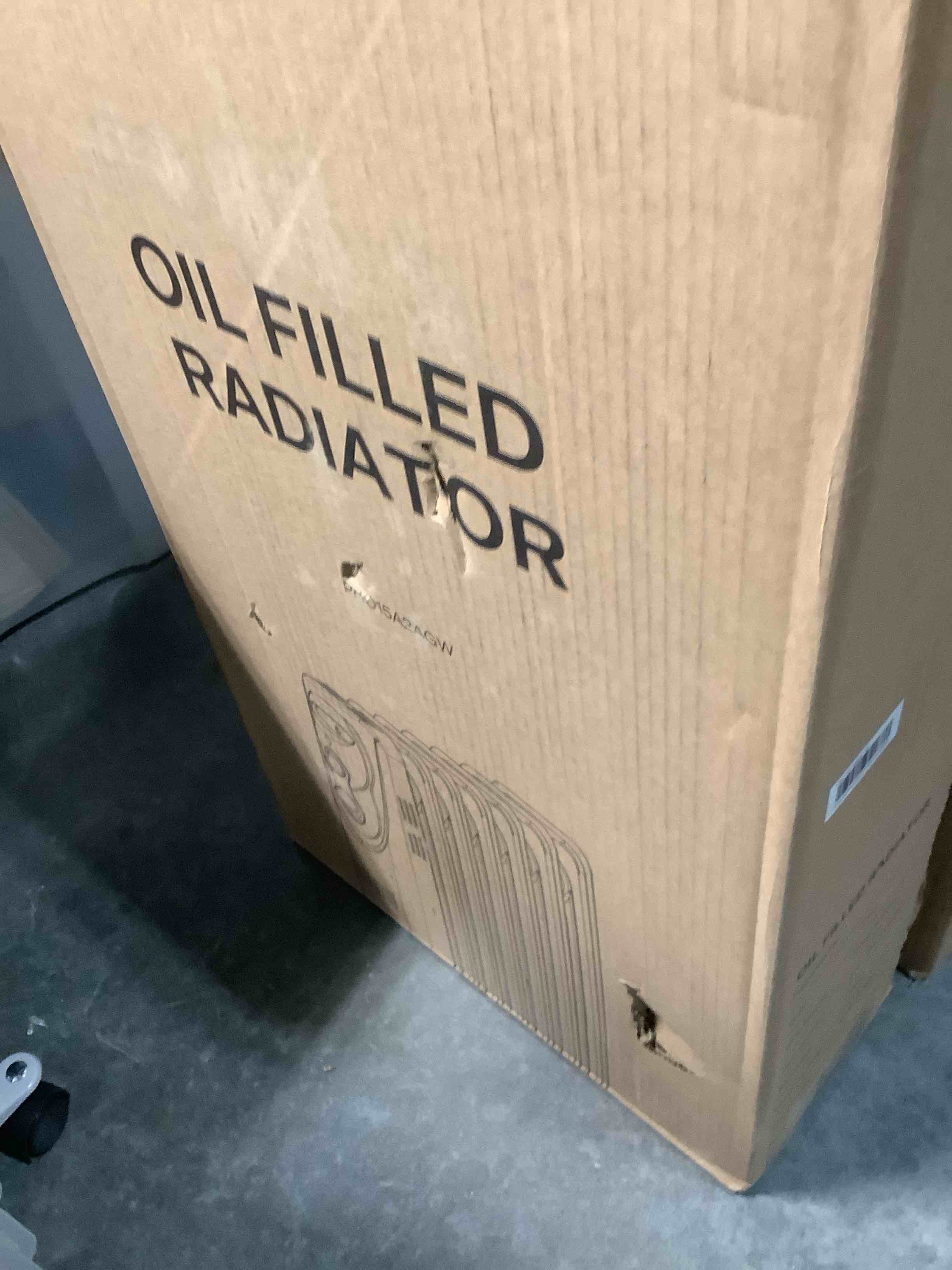 Condition photo showing Good Condition for pelonis radiator heater for large space, electric oil filled radiator, dual knobs, 1500w, quiet space heater, 3 modes, tip-over protection classic white