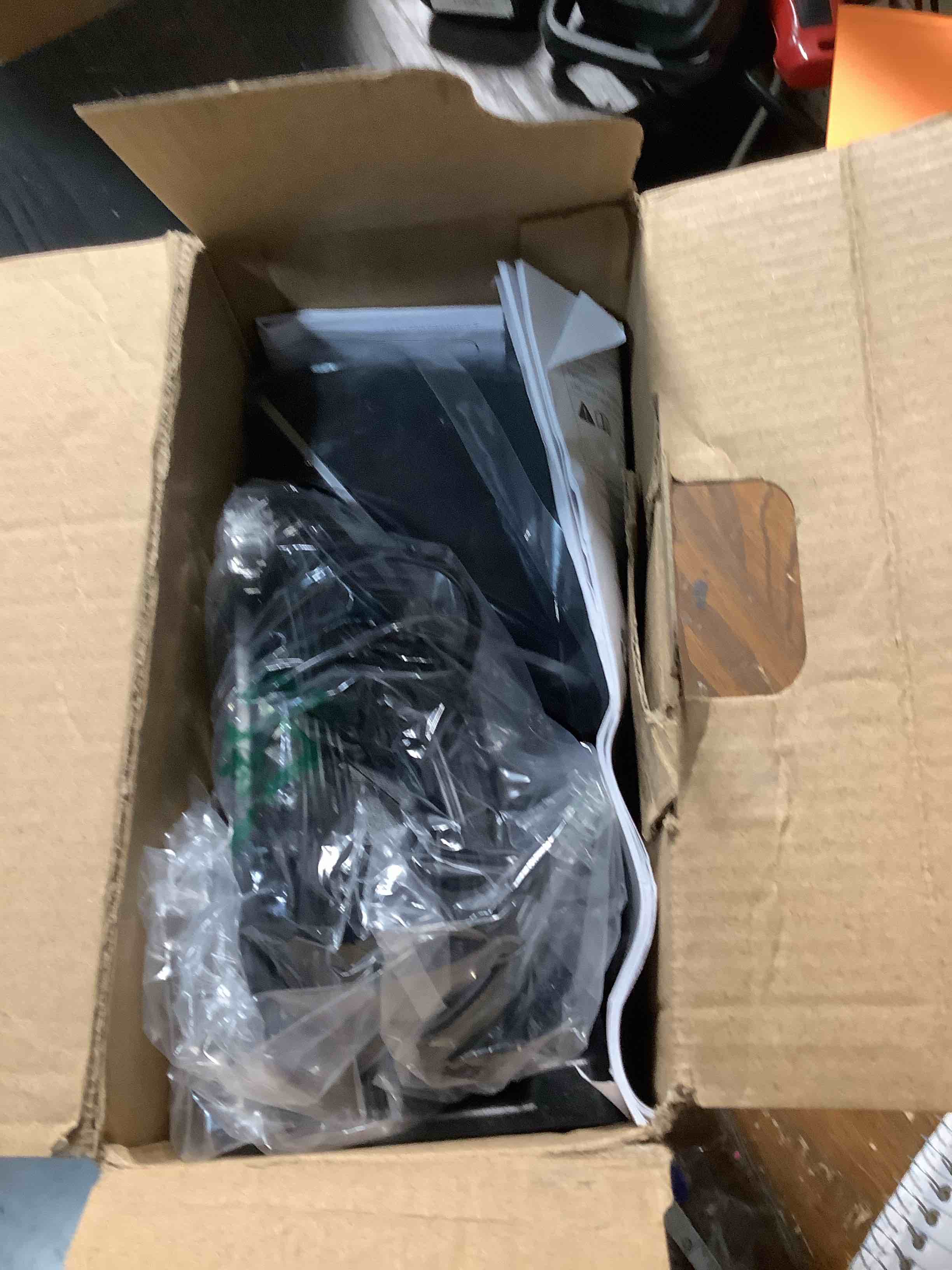 https://s3.amazonaws.com/lotting-images-prod/NKYBargainOutlett/PPE3877929_1776196017676.jpeg