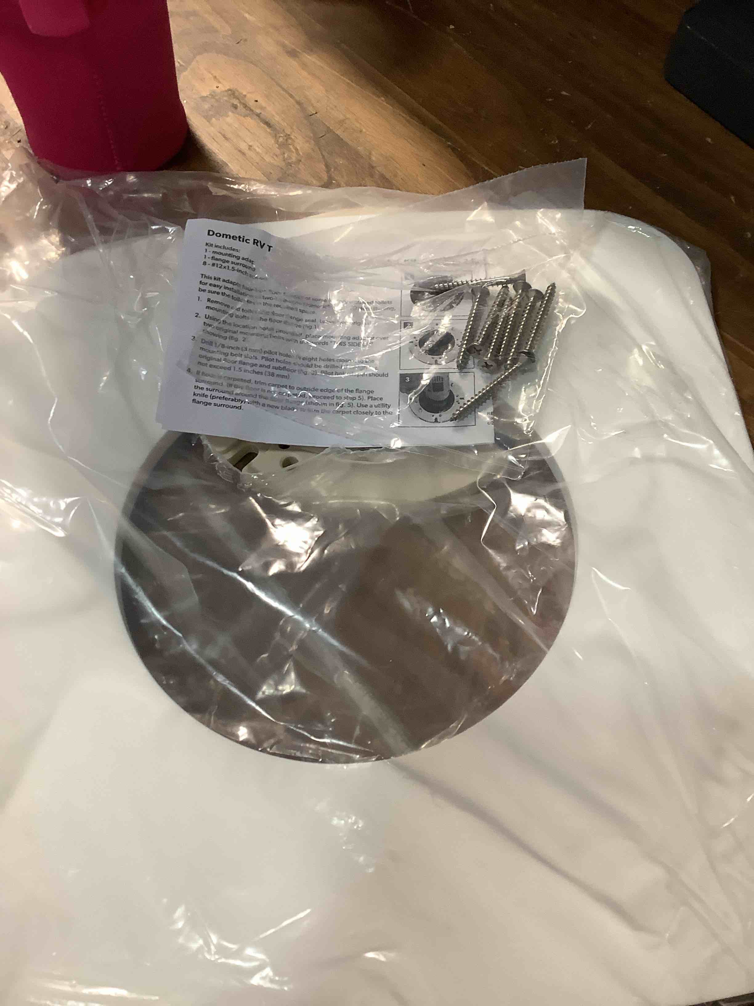 Condition photo showing Good Condition for dometic toilet mounting adapter kit for 300, 310, and 320 series toilets, white