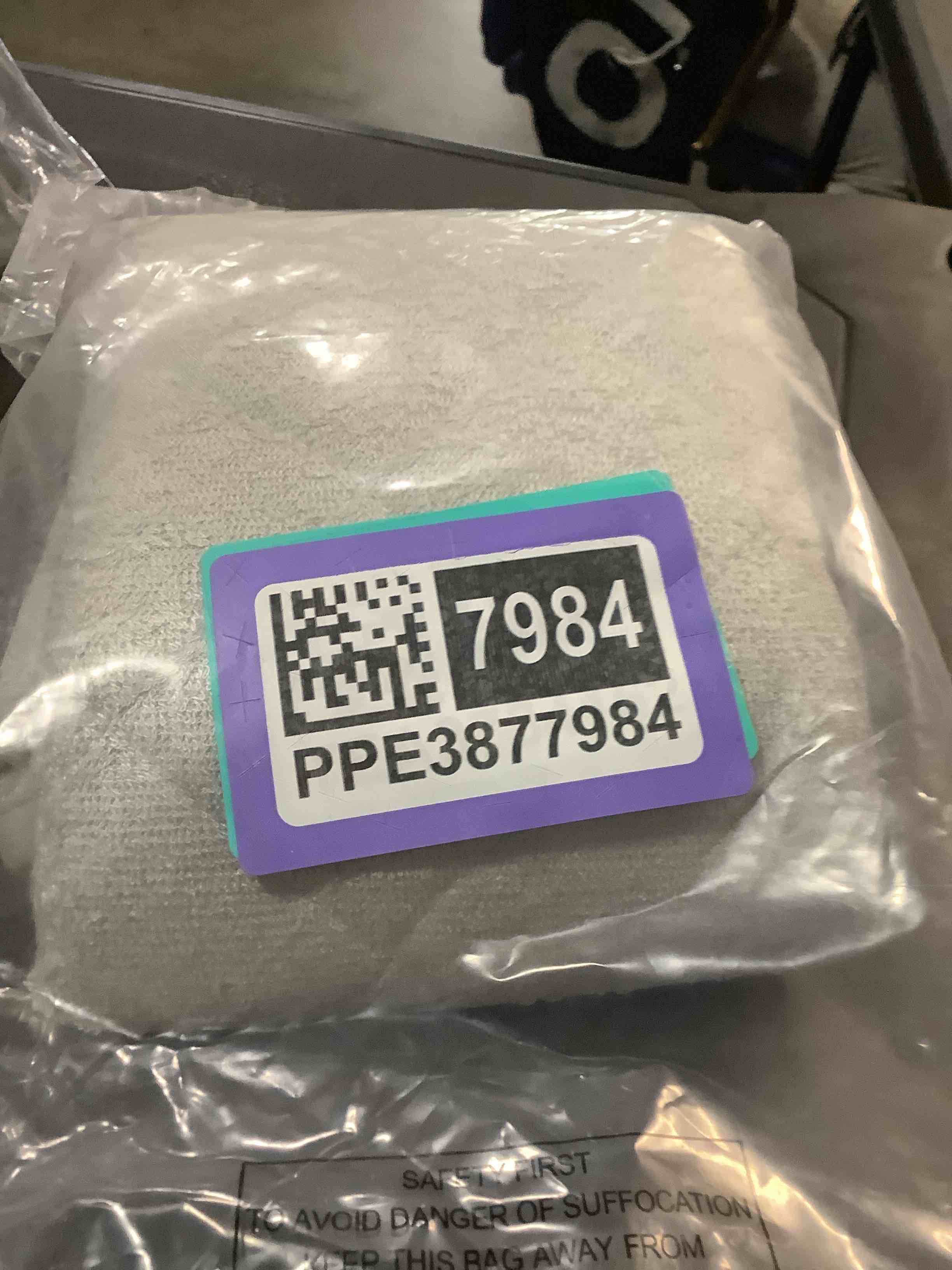 https://s3.amazonaws.com/lotting-images-prod/NKYBargainOutlett/PPE3877984_1777662704819.jpeg