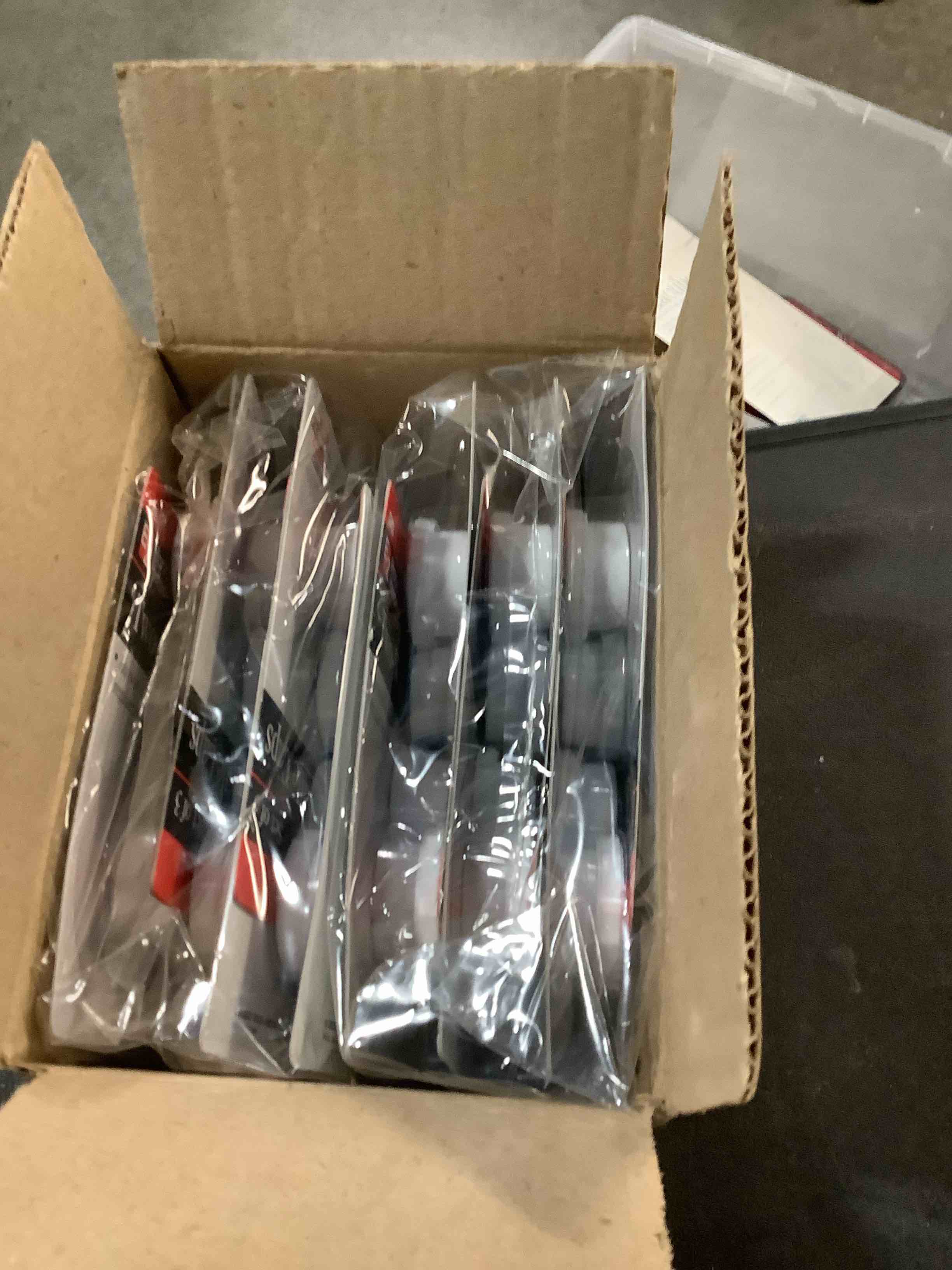 https://s3.amazonaws.com/lotting-images-prod/NKYBargainOutlett/PPE3878040_1777741568574.jpeg