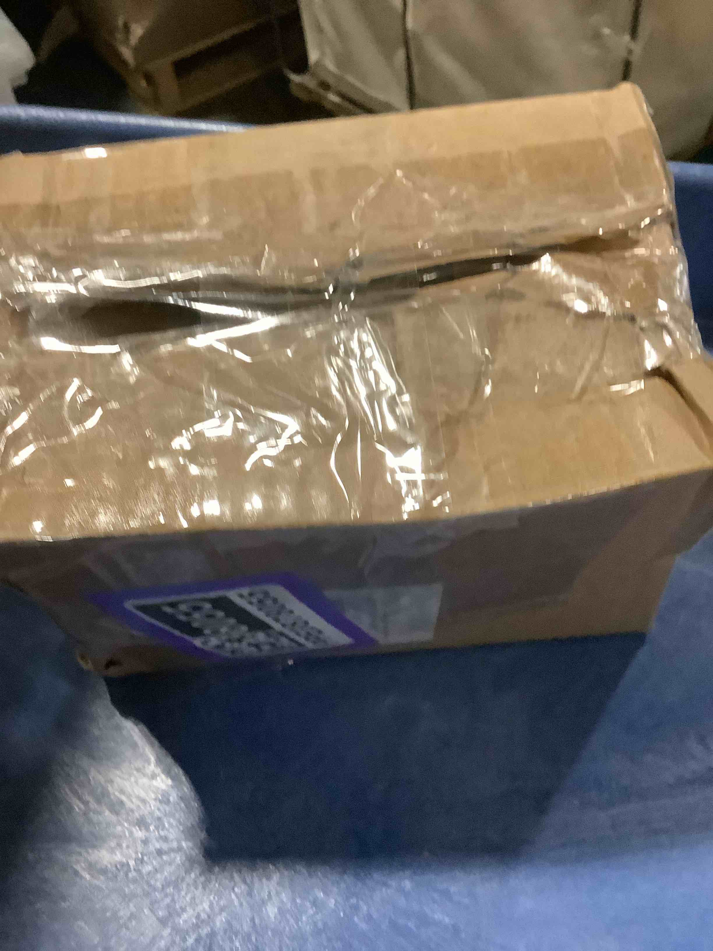 https://s3.amazonaws.com/lotting-images-prod/NKYBargainOutlett/PPE3878055_1777997468264.jpeg
