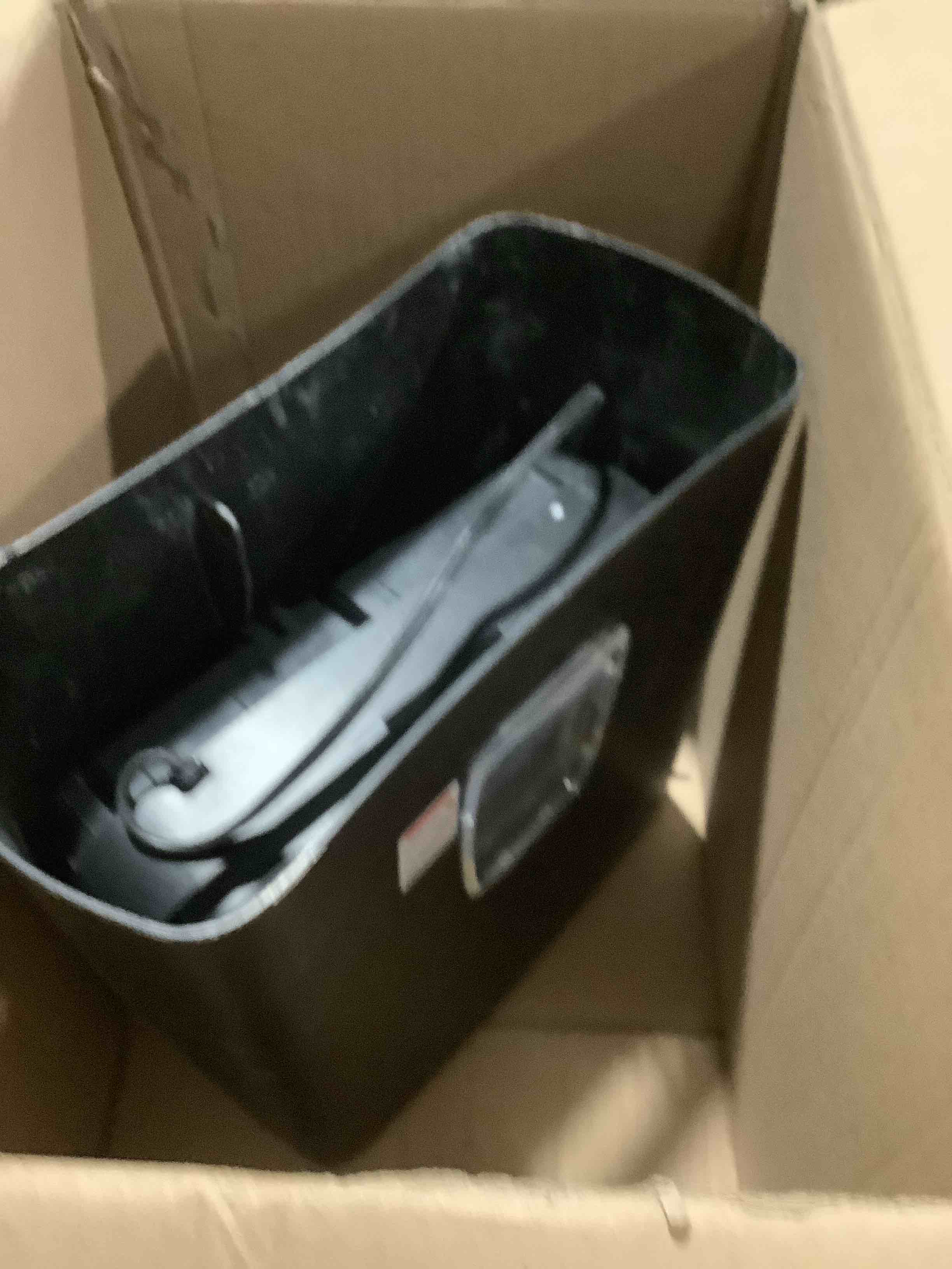 https://s3.amazonaws.com/lotting-images-prod/NKYBargainOutlett/PPE3878061_1778000506428.jpeg
