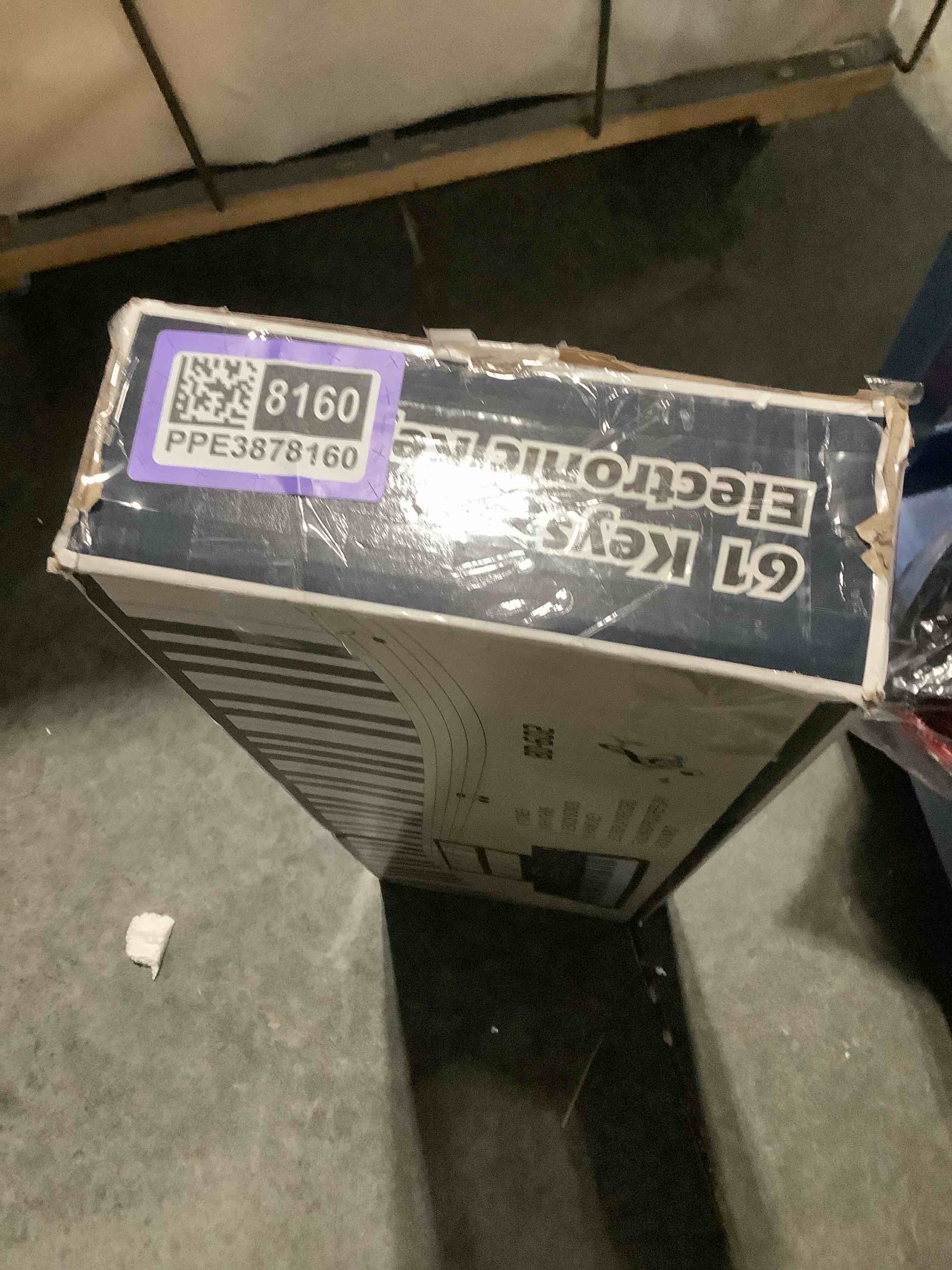 https://s3.amazonaws.com/lotting-images-prod/NKYBargainOutlett/PPE3878160_1778168054285.jpeg