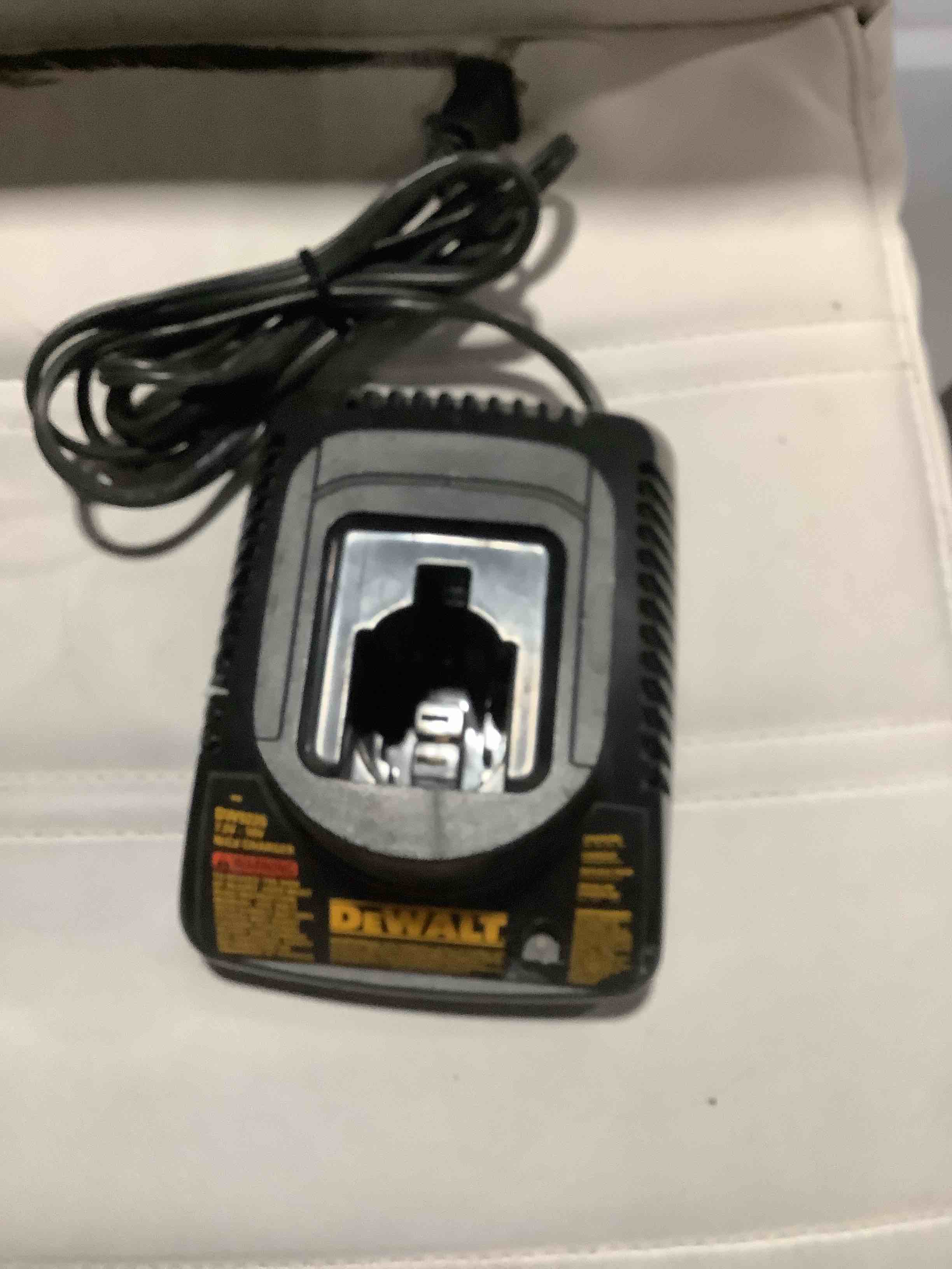 https://s3.amazonaws.com/lotting-images-prod/NKYBargainOutlett/PPE3878203_1778250964751.jpeg