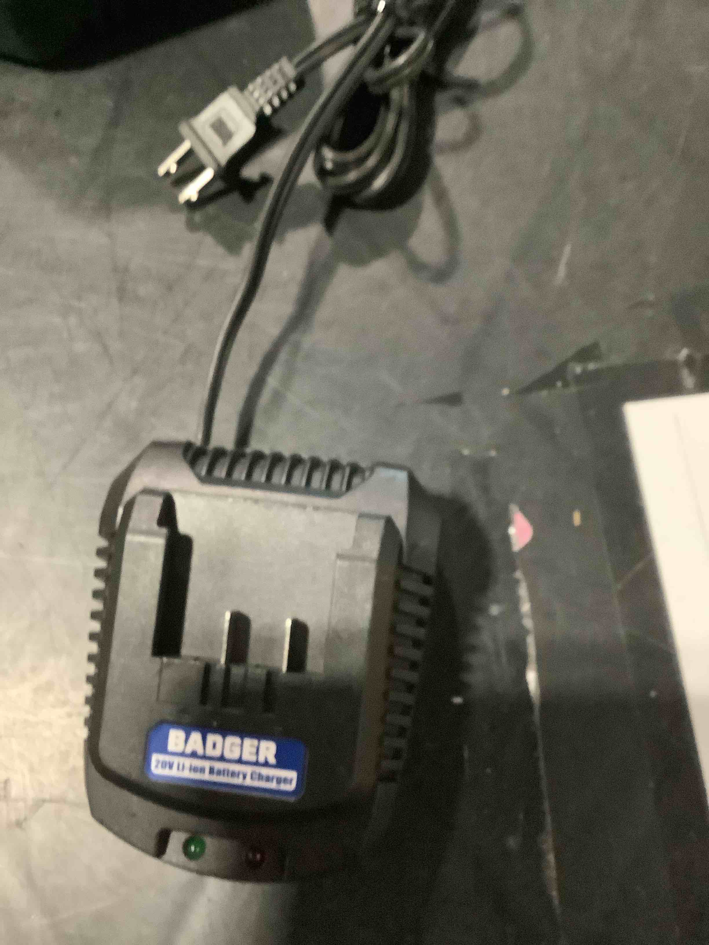 https://s3.amazonaws.com/lotting-images-prod/NKYBargainOutlett/PPE3878223_1778253497985.jpeg