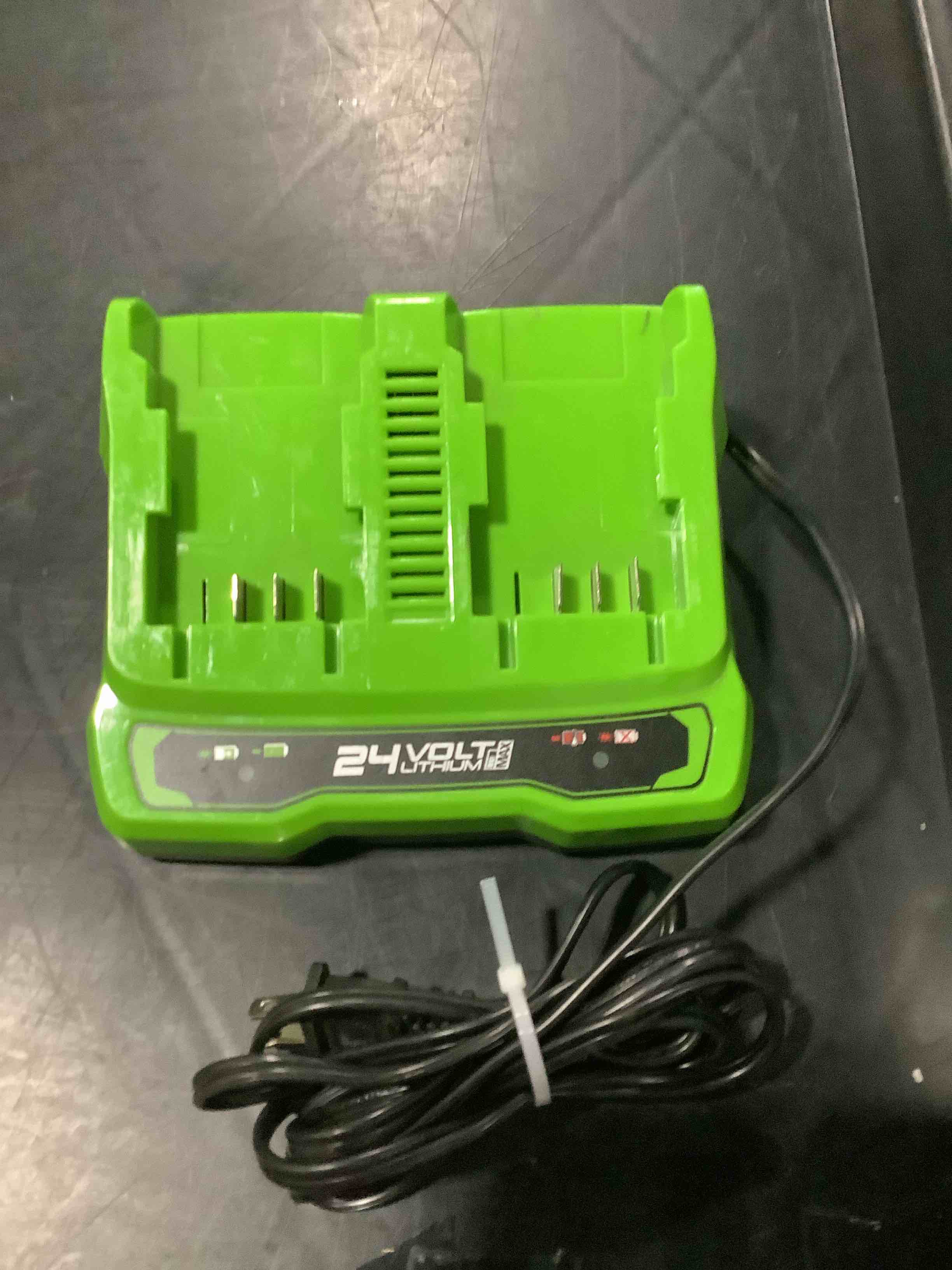 https://s3.amazonaws.com/lotting-images-prod/NKYBargainOutlett/PPE3878228_1778254699371.jpeg