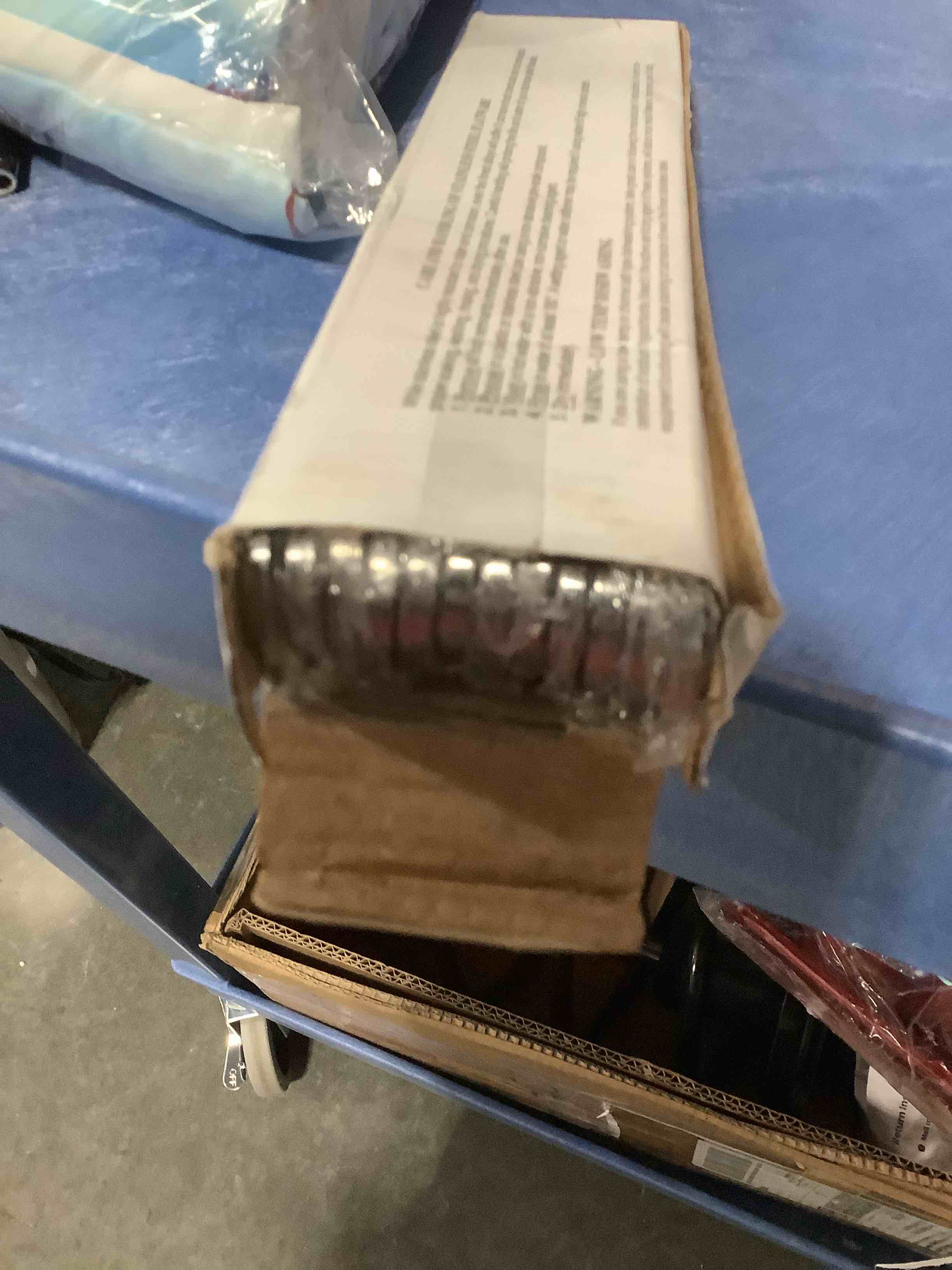 https://s3.amazonaws.com/lotting-images-prod/NKYBargainOutlett/PPE3878250_1778260534993.jpeg