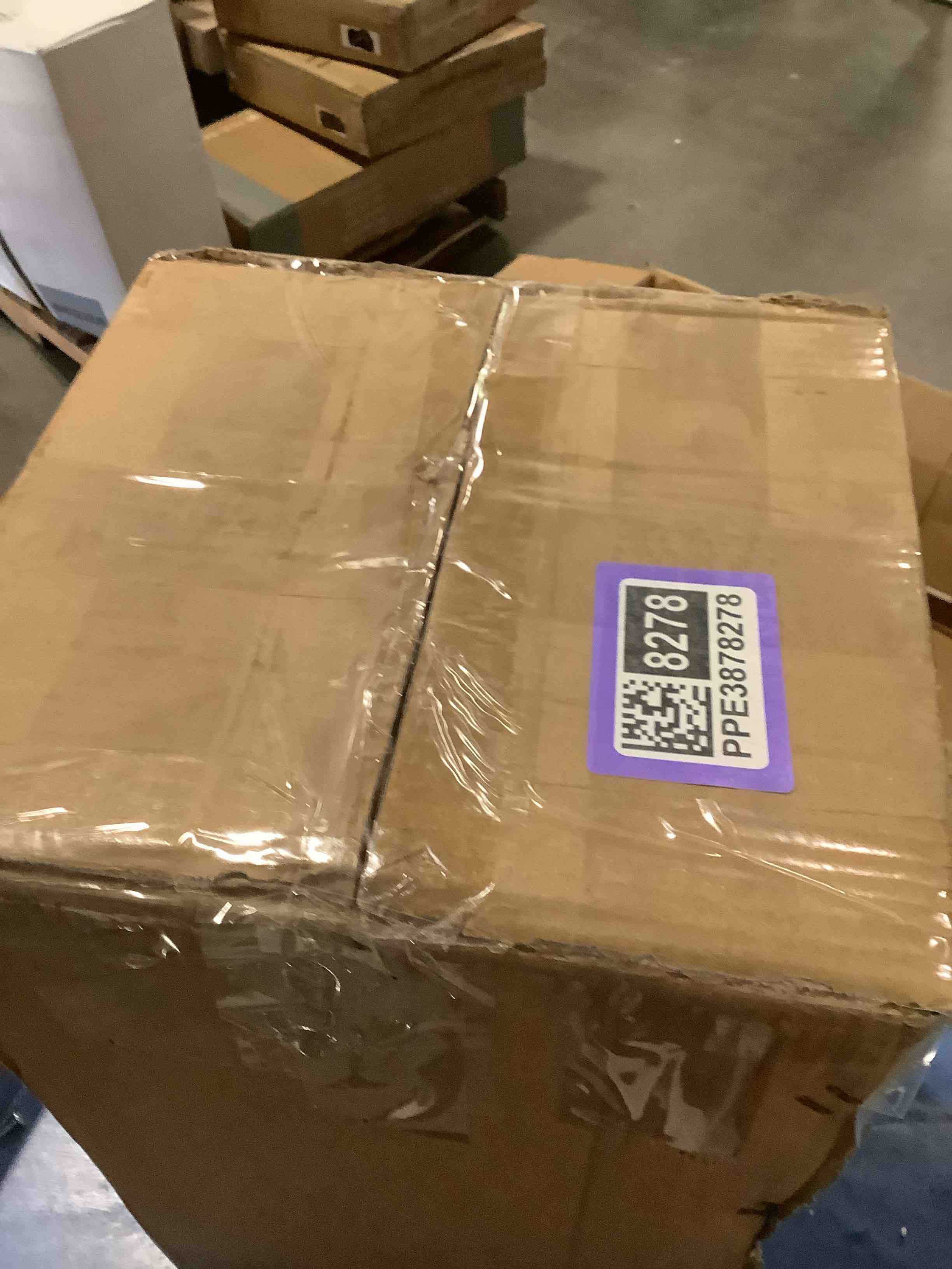 https://s3.amazonaws.com/lotting-images-prod/NKYBargainOutlett/PPE3878278_1778343510357.jpeg