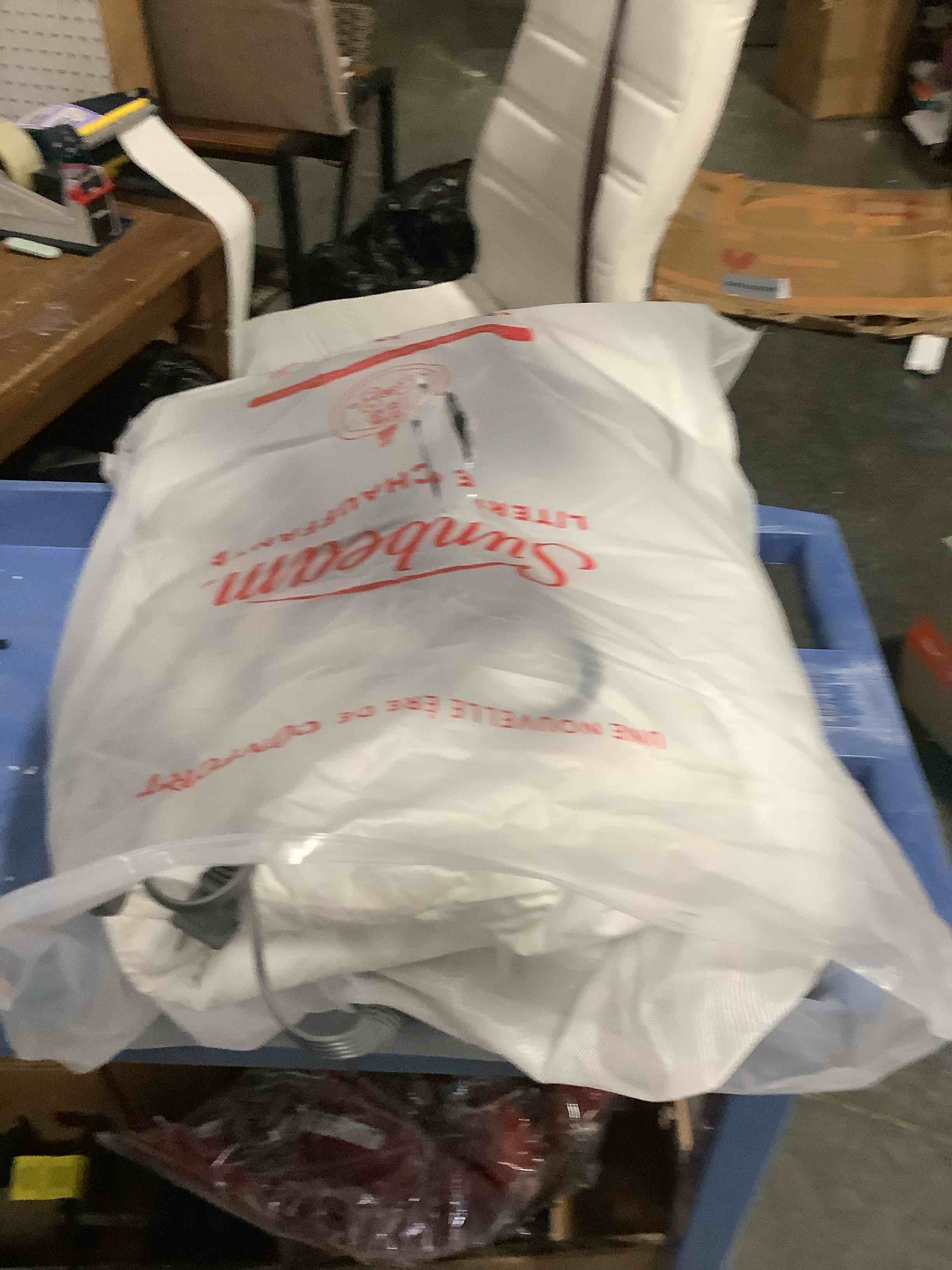 https://s3.amazonaws.com/lotting-images-prod/NKYBargainOutlett/PPE3878281_1778344468310.jpeg