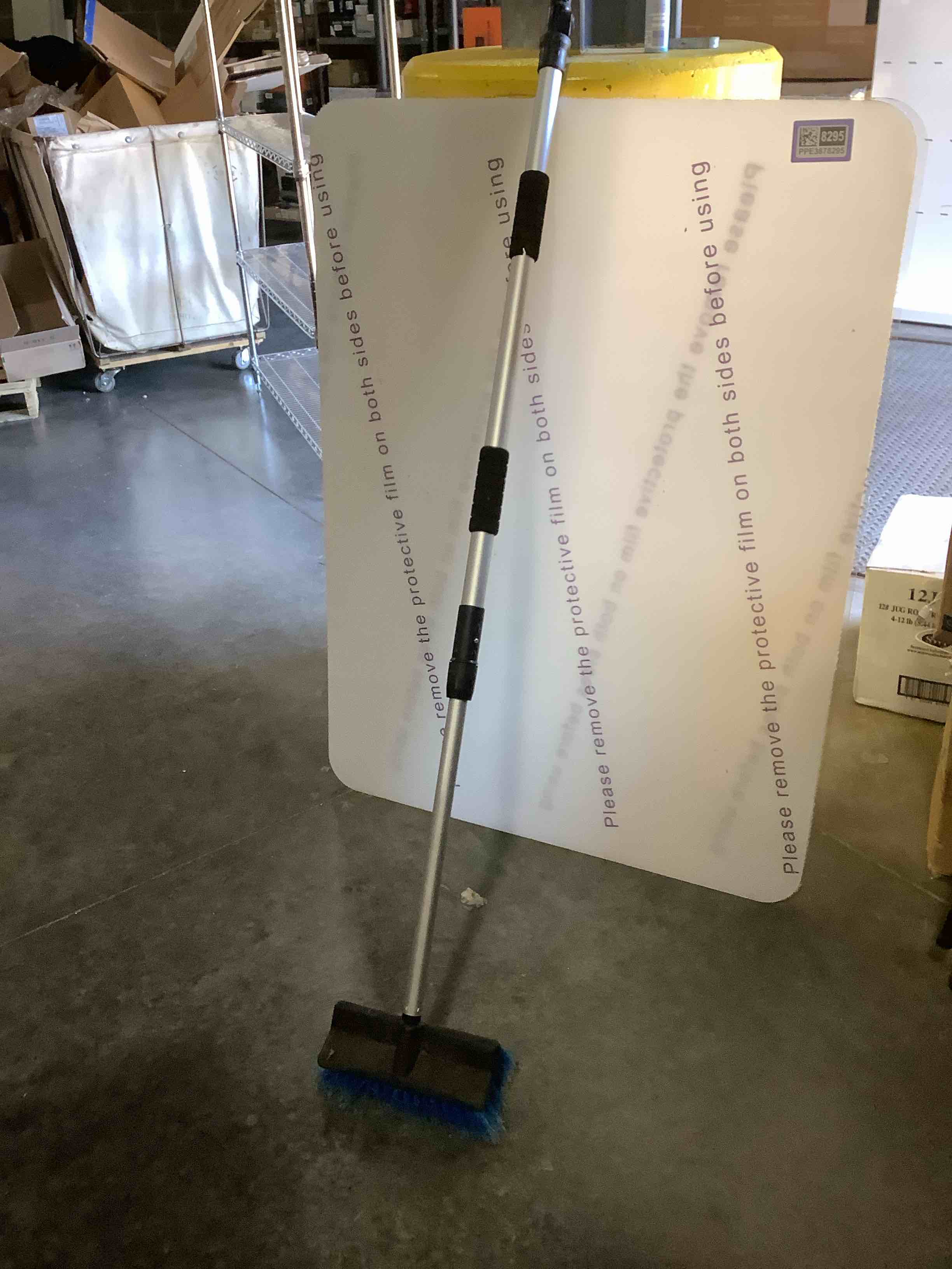 https://s3.amazonaws.com/lotting-images-prod/NKYBargainOutlett/PPE3878298_1778600009058.jpeg