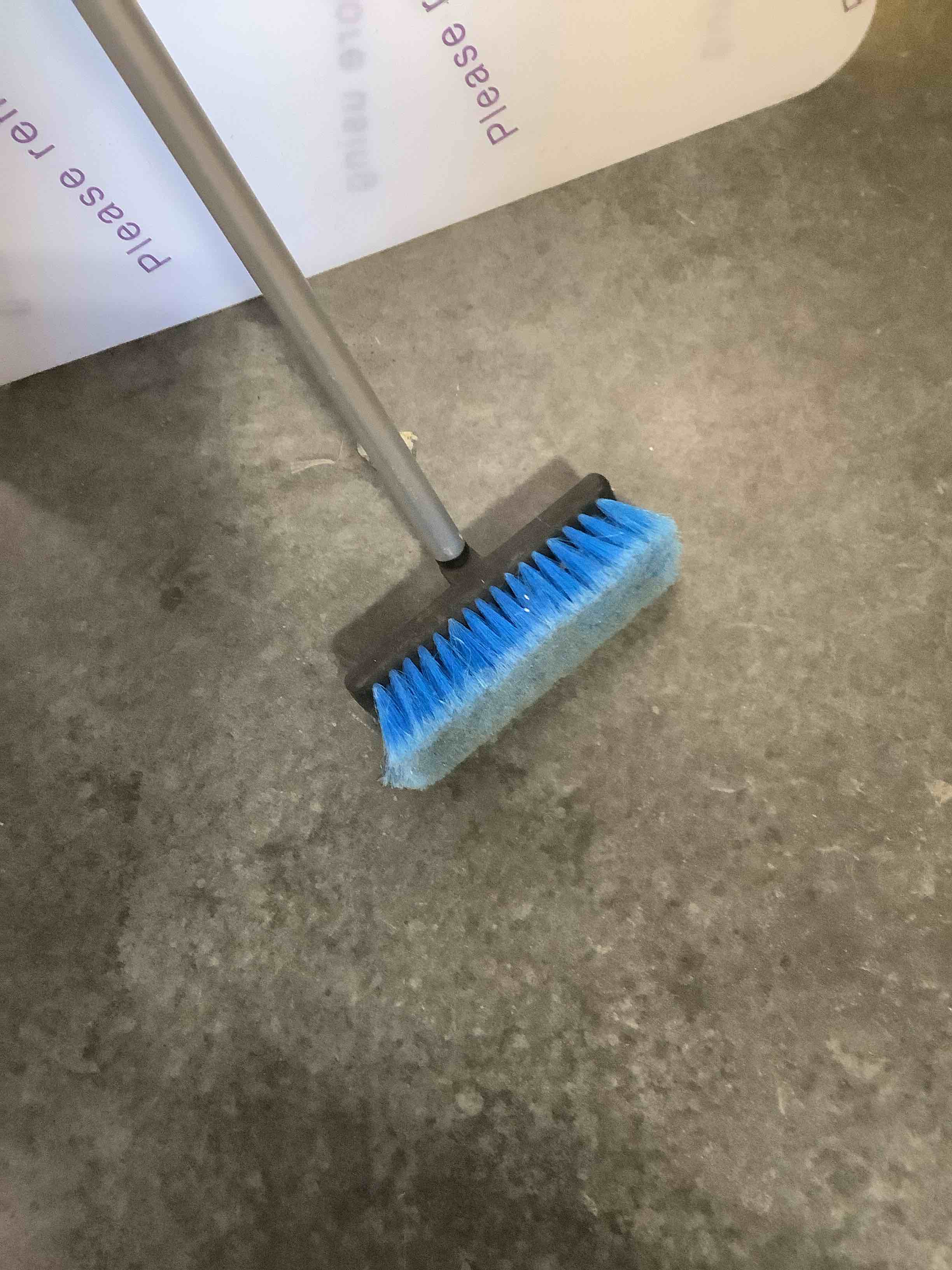 https://s3.amazonaws.com/lotting-images-prod/NKYBargainOutlett/PPE3878298_1778600019668.jpeg