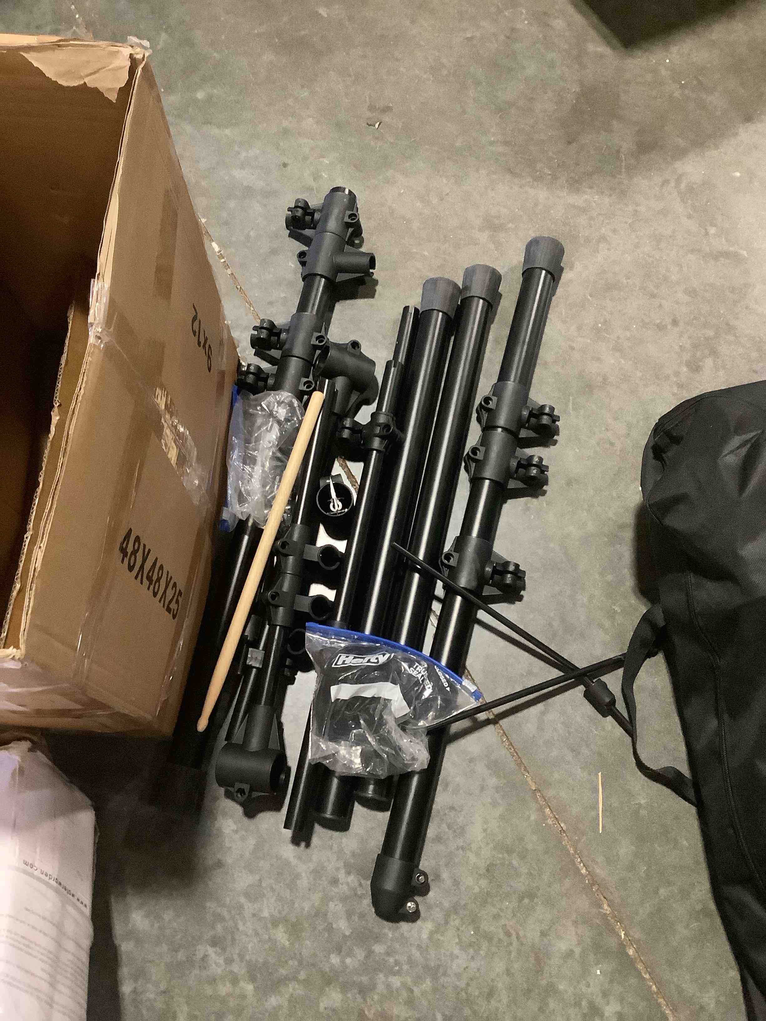 https://s3.amazonaws.com/lotting-images-prod/NKYBargainOutlett/PPE3878327_1778678946942.jpeg