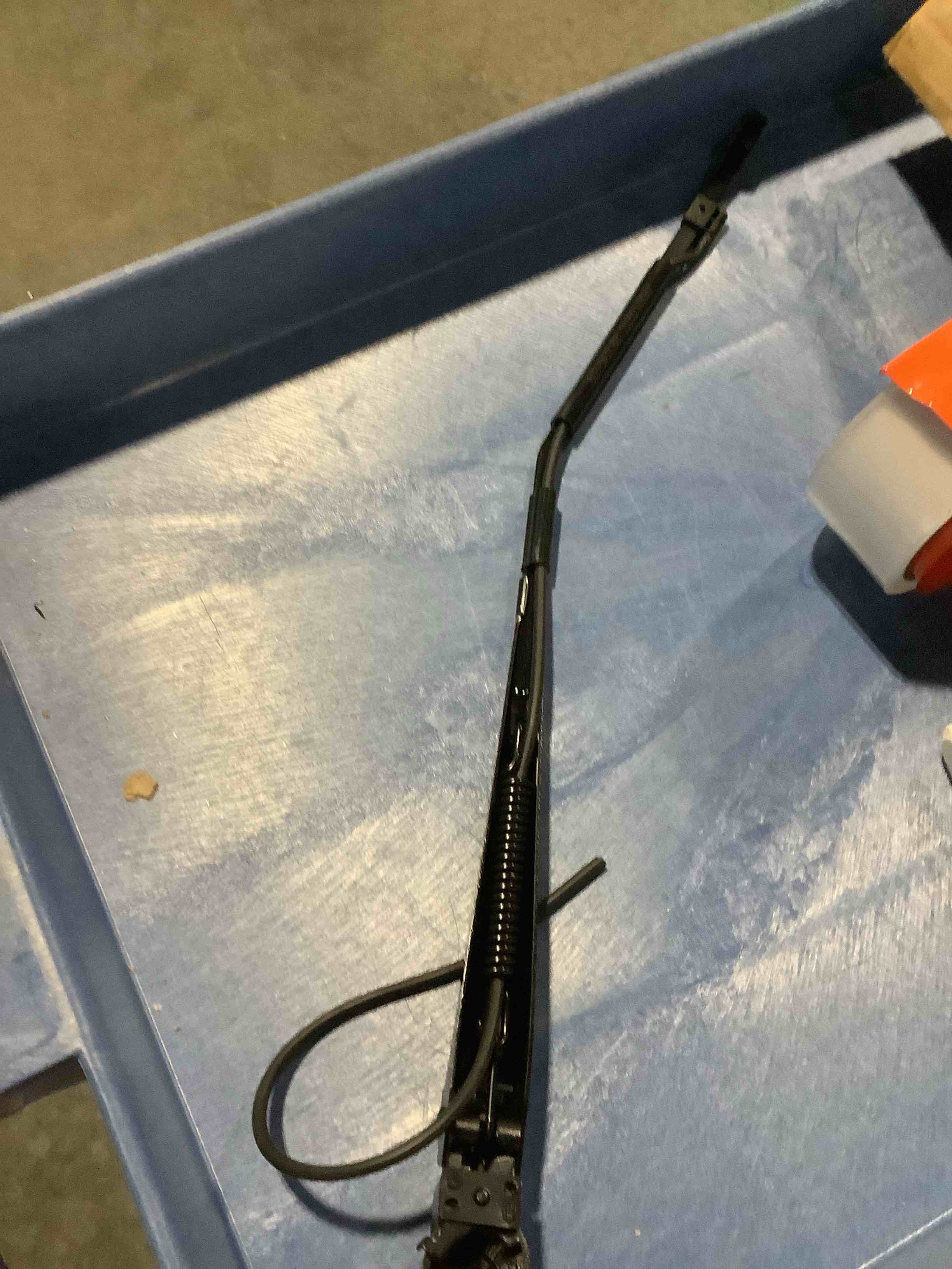 https://s3.amazonaws.com/lotting-images-prod/NKYBargainOutlett/PPE3878335_1778684662783.jpeg