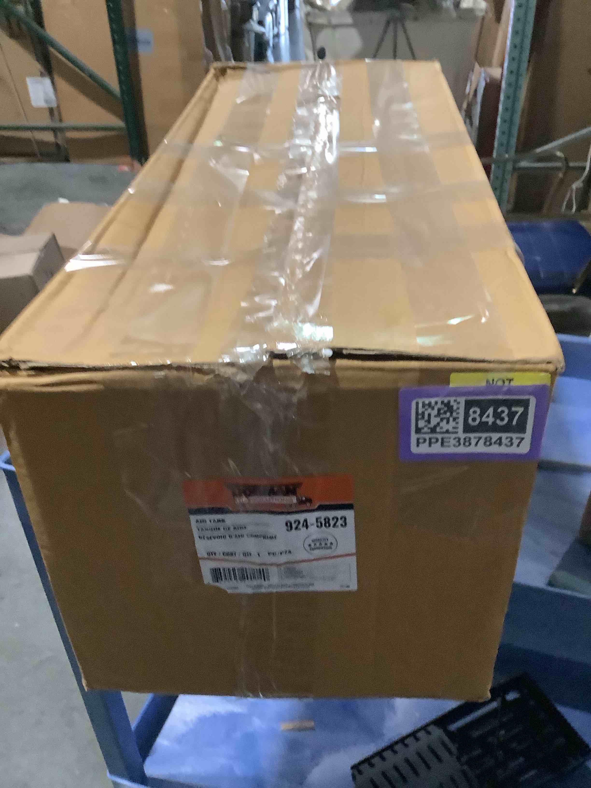 dorman 924-5823 air tank assembly compatible with select volvo models