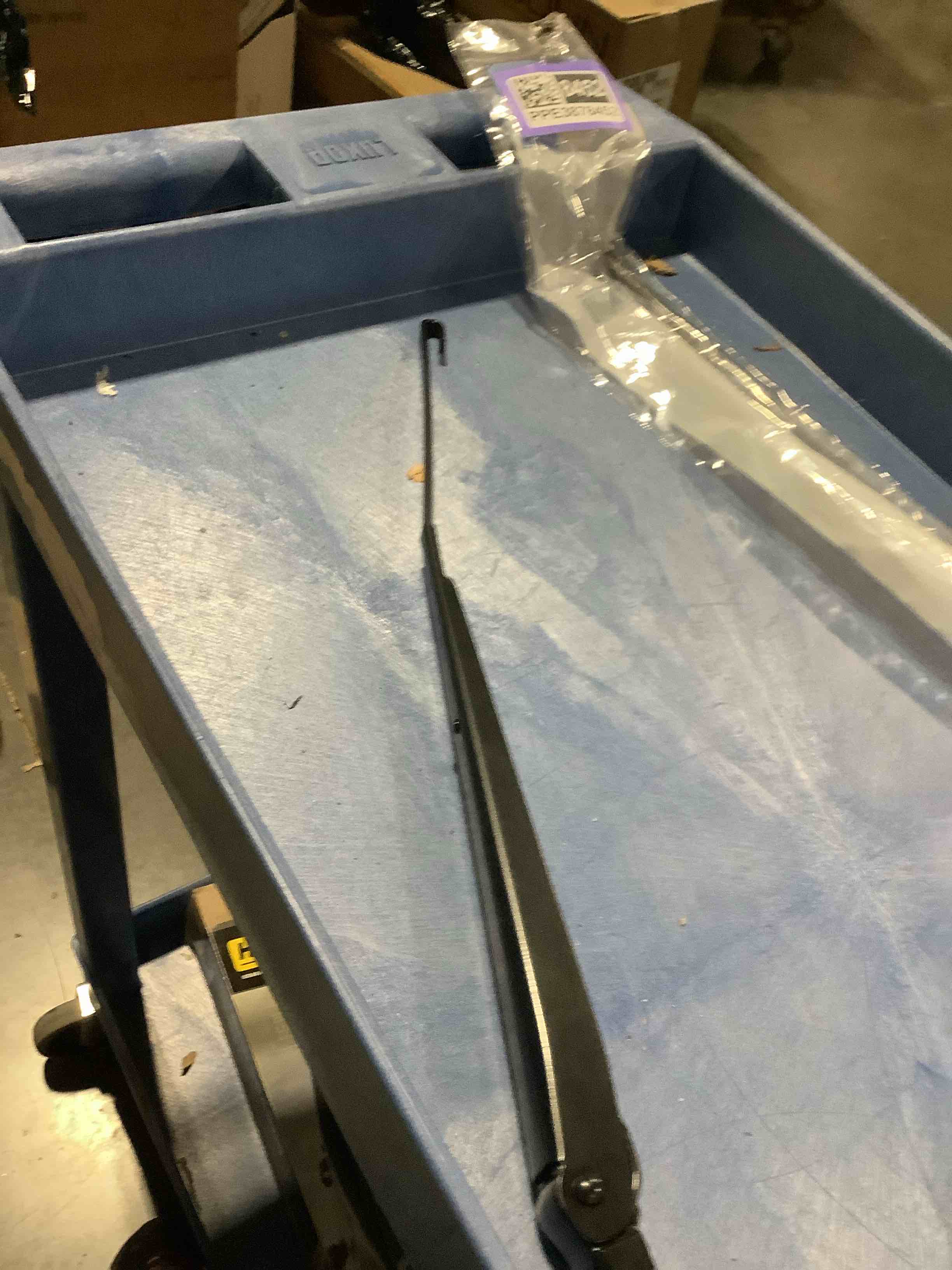 Condition photo showing Good Condition for similar product valeo 26oe 26" ultimate beam original wiper blade, 1 pack