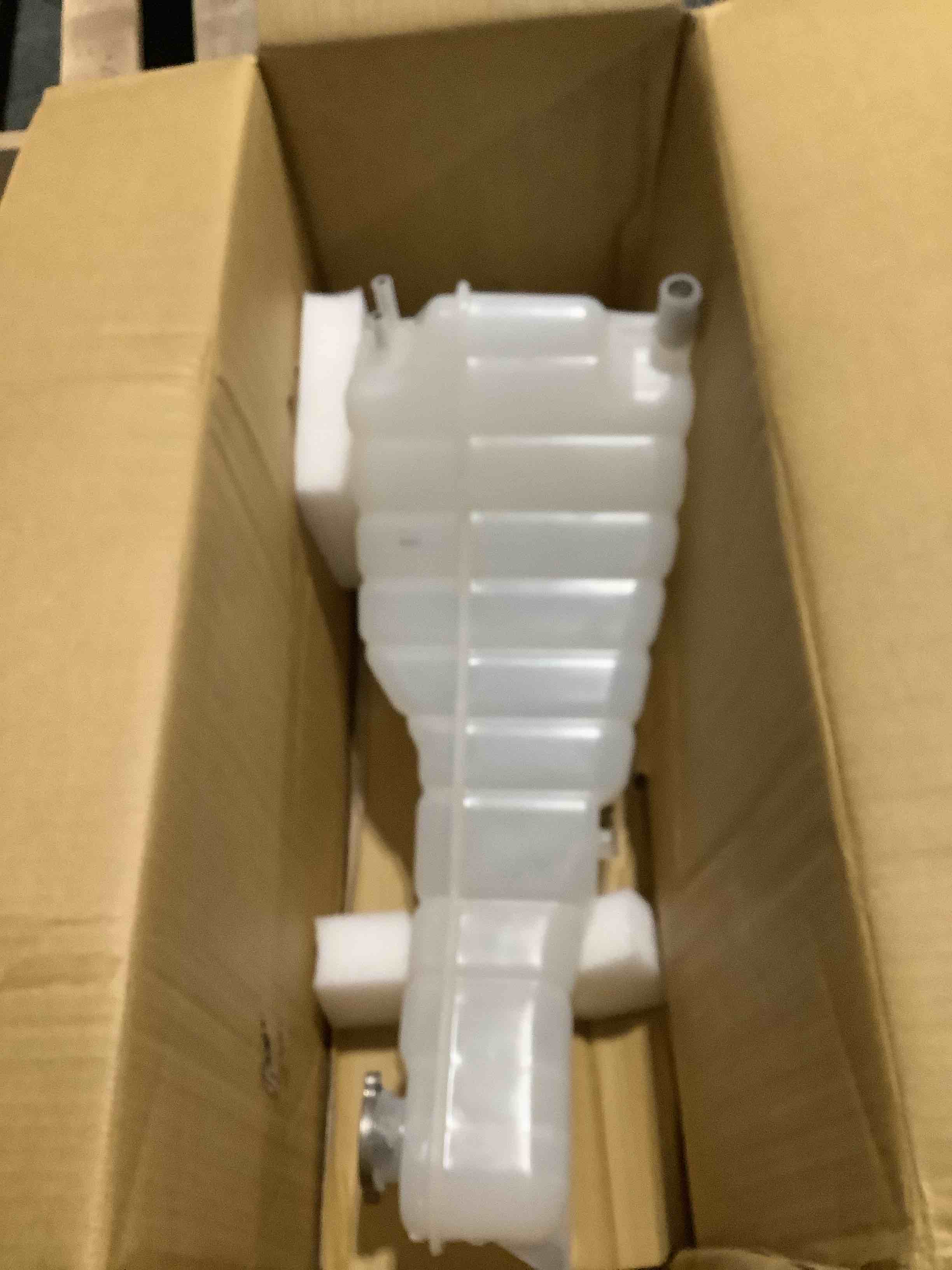 Condition photo showing Good Condition for dorman 603-5202 engine coolant reservoir for specific freightliner / thomas models  clear