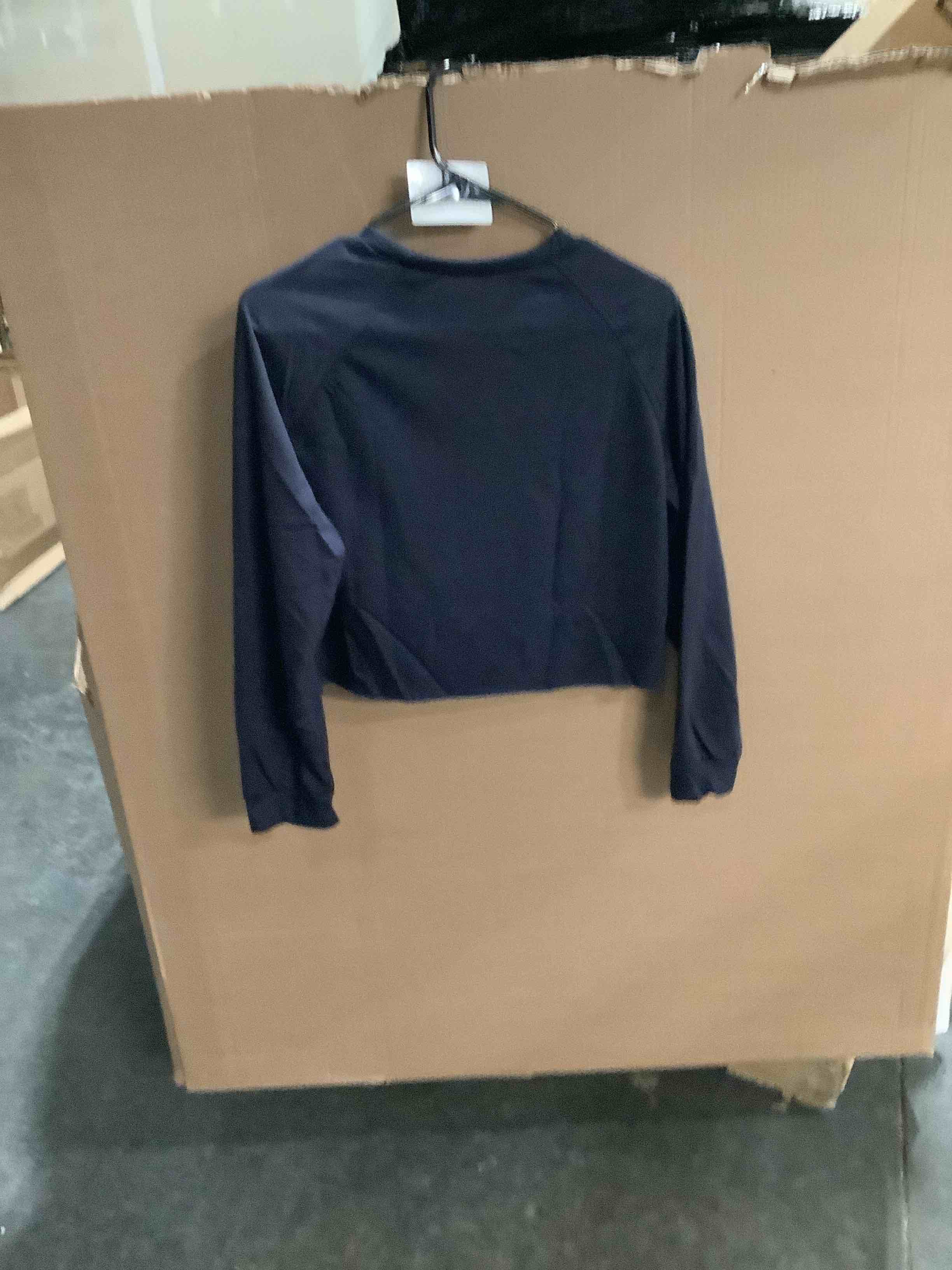 https://s3.amazonaws.com/lotting-images-prod/NKYBargainOutlett/PPE3878658_1779383510487.jpeg