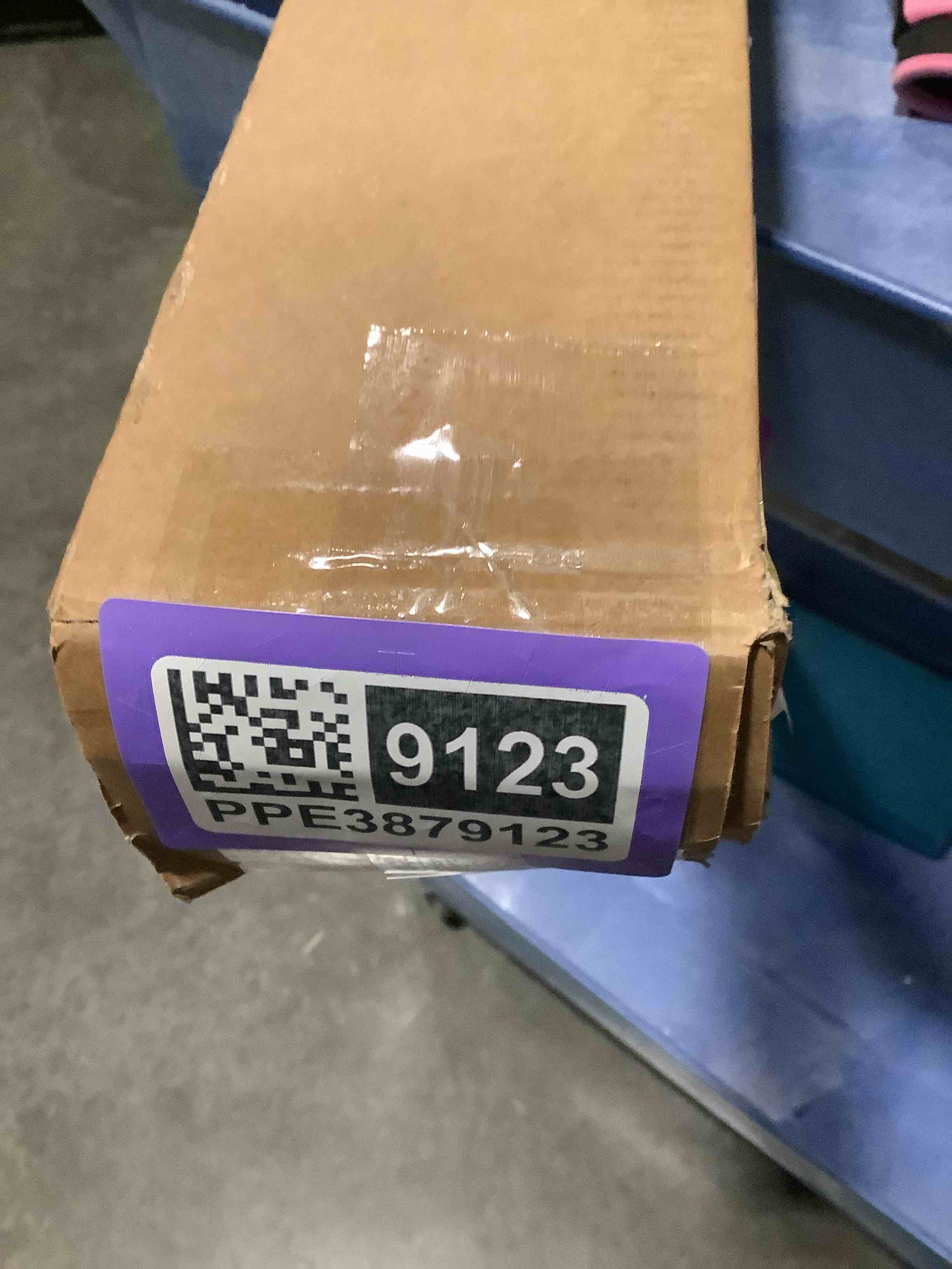 https://s3.amazonaws.com/lotting-images-prod/NKYBargainOutlett/PPE3879123_1780330278361.jpeg