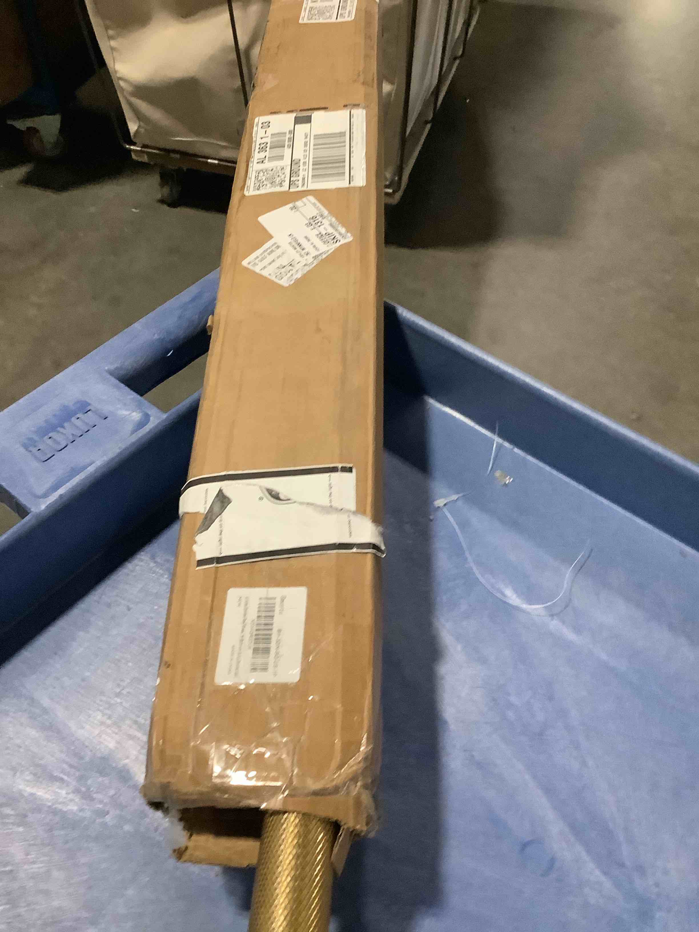 https://s3.amazonaws.com/lotting-images-prod/NKYBargainOutlett/PPE3879129_1780325907883.jpeg
