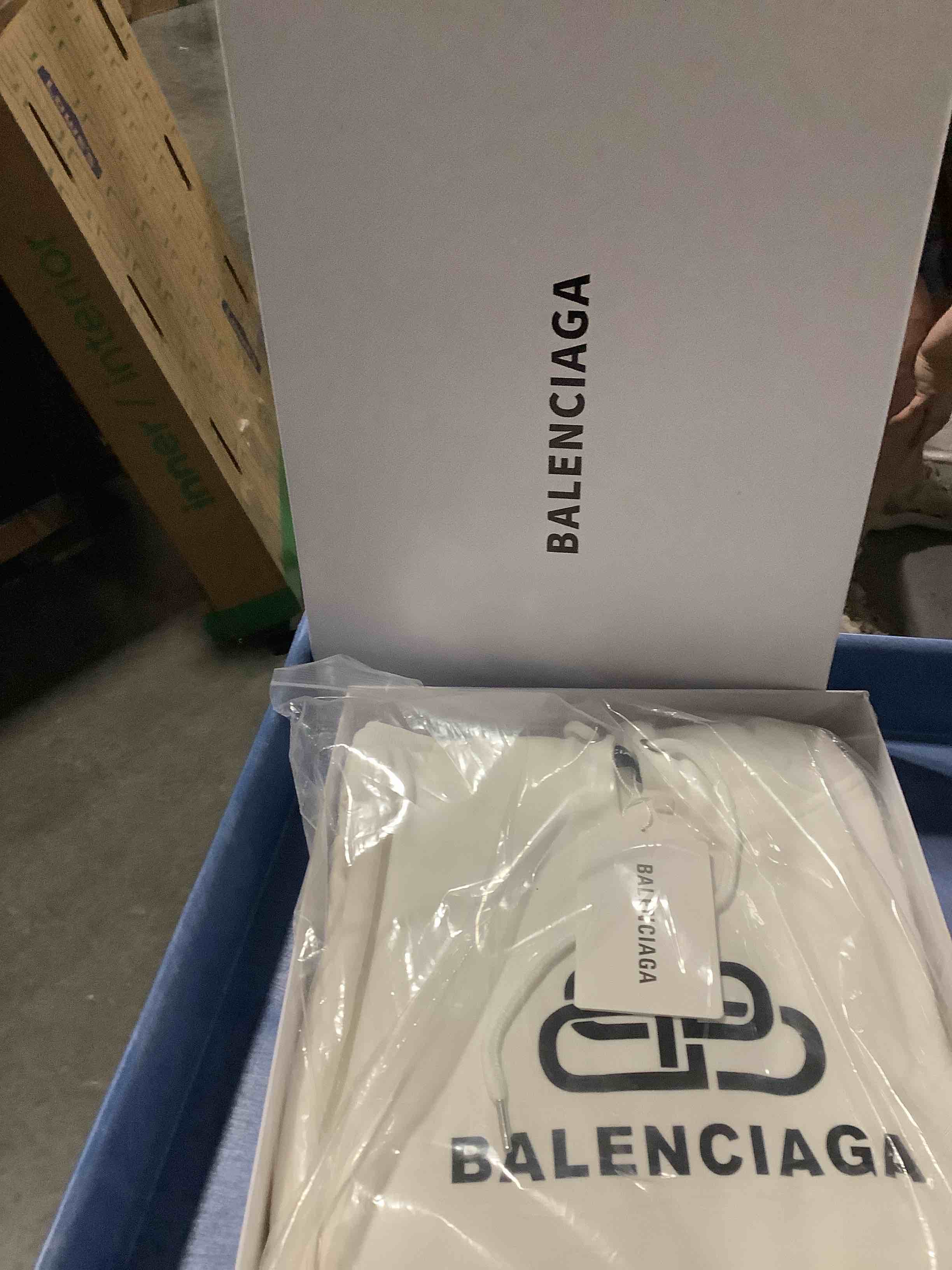 Condition photo showing New/Like New for not authentic replica designer inspired eggshell off white graphic hoodie, adult size 2xl comes in plastic bag as well as a designer bag 