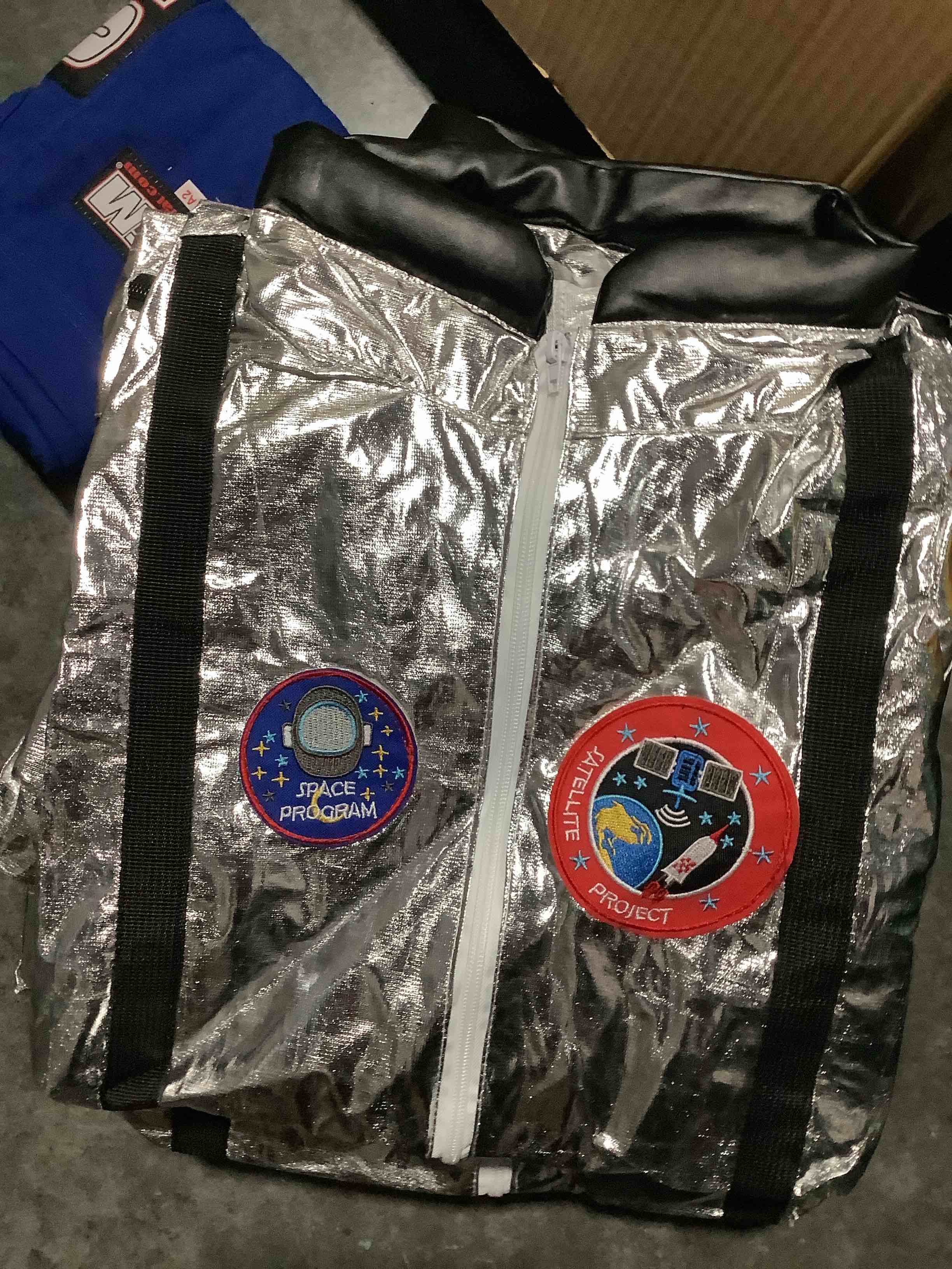 Condition photo showing New/Like New for eraspooky men's astronaut spaceman costume