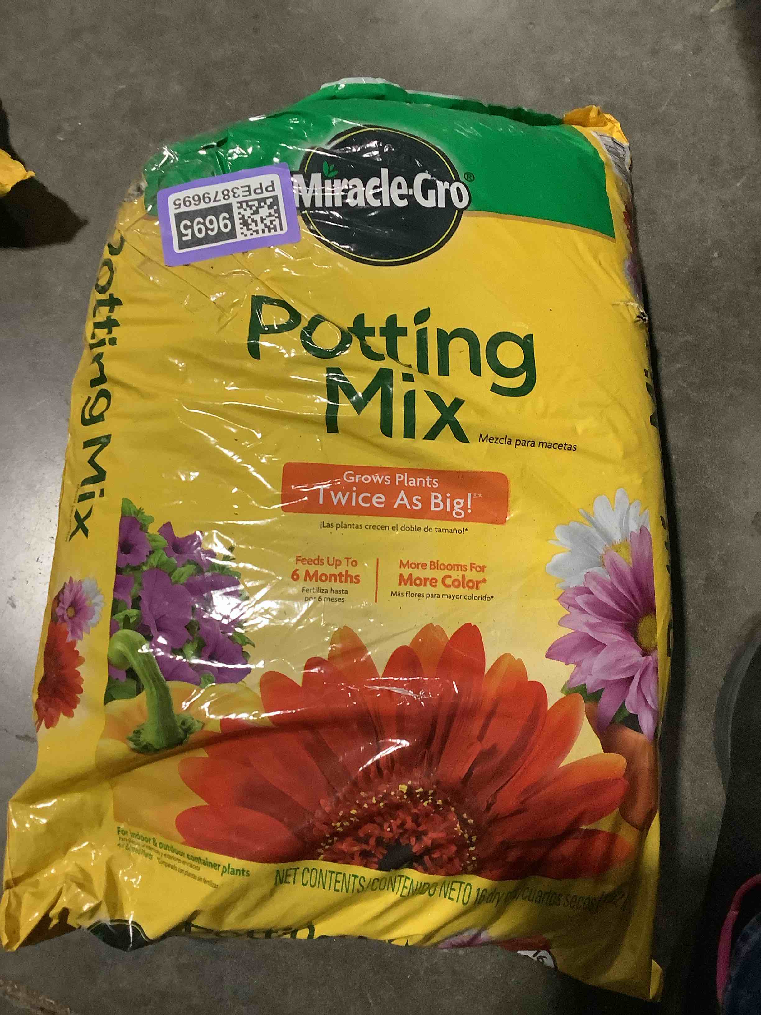 Condition photo showing Good Condition for corner of the bag was torn. it was taped 95% of the product still there miracle-gro potting mix  for container plants  flowers  shrubs  16 qt.