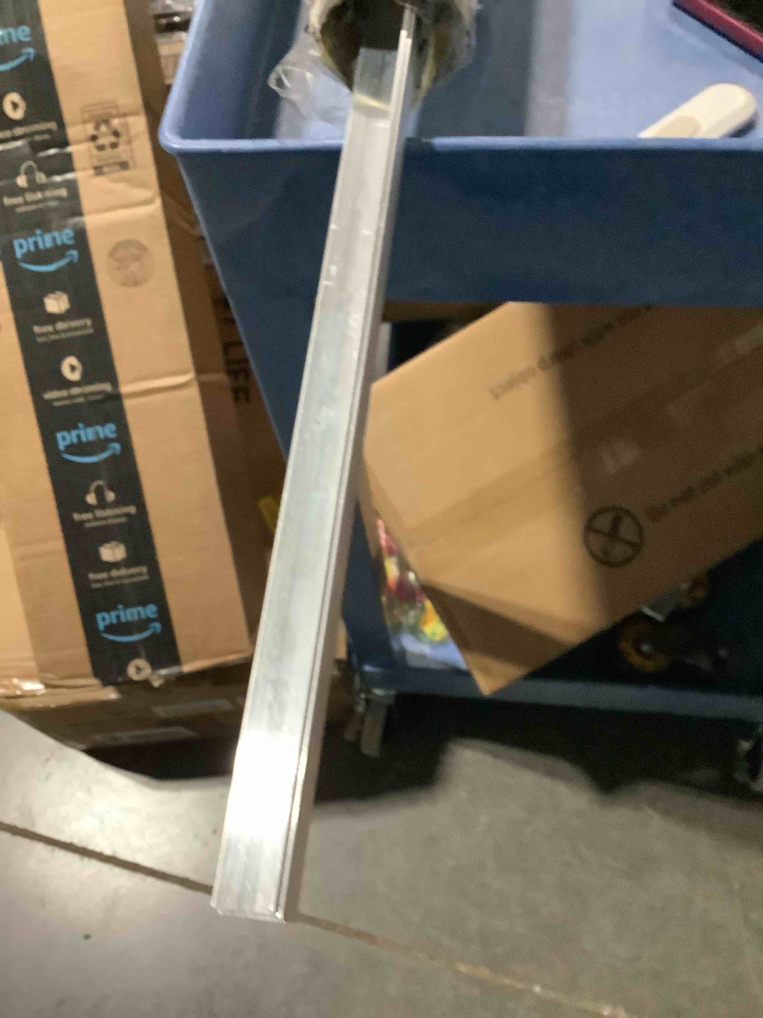 Condition photo showing Good Condition for blulu 2 pieces aluminum angle – 6063 aluminum angle stock, structural & architectural use for frames, railings, corner guards(48" long x 3/4" wide x 1/16" thick) 3/4" x 3/4" x 1/16" thick