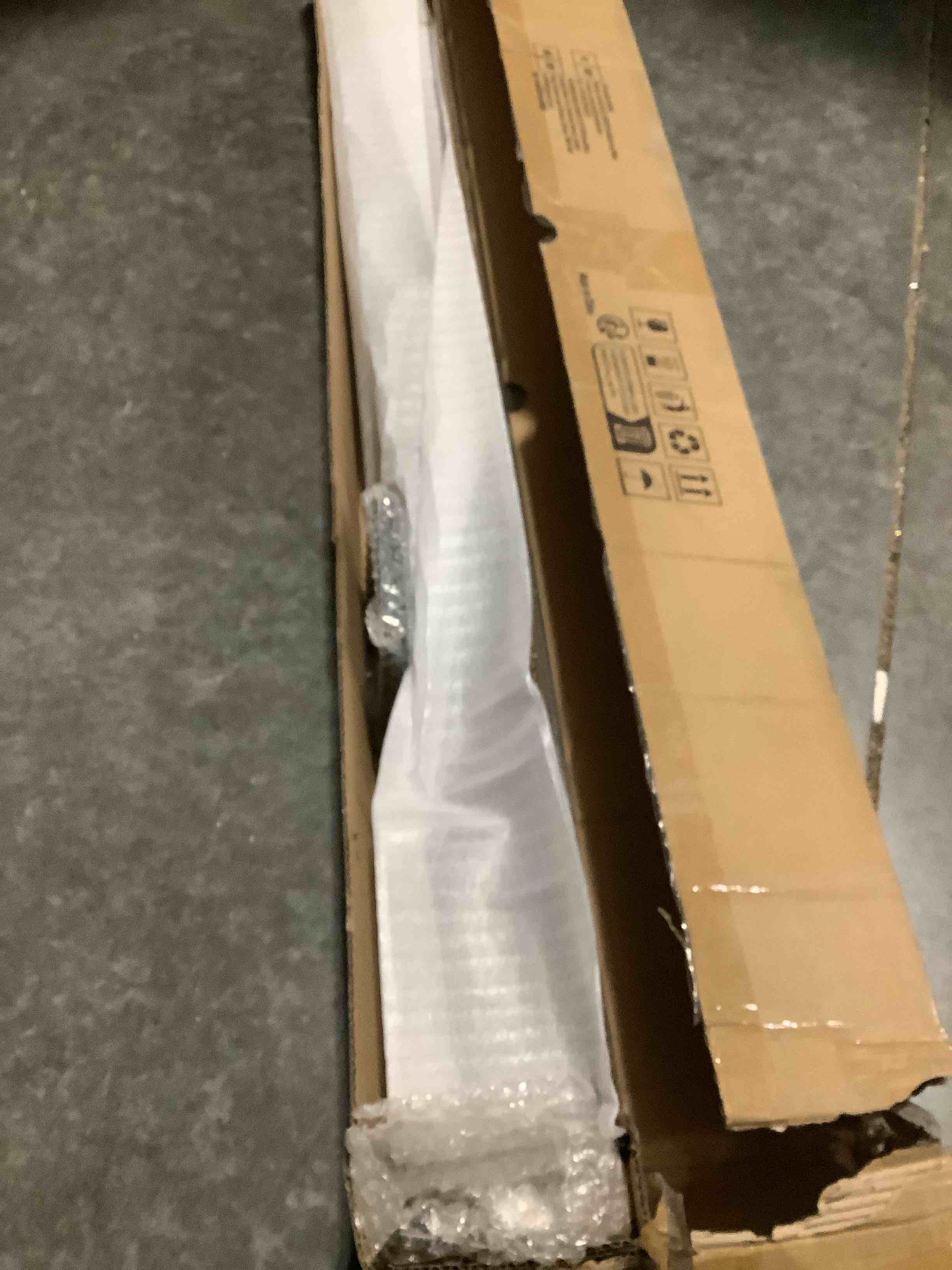 Condition photo showing New/Like New for vevor level drilled cable railing post, 12 holes, 42x2x2 inches stainless steel cable railing system kit for indoor outdoor deck balcony, 1 pack, black, product id 1jzlgzxhs106awjo6001v0 42"x2x2 level post-black 1