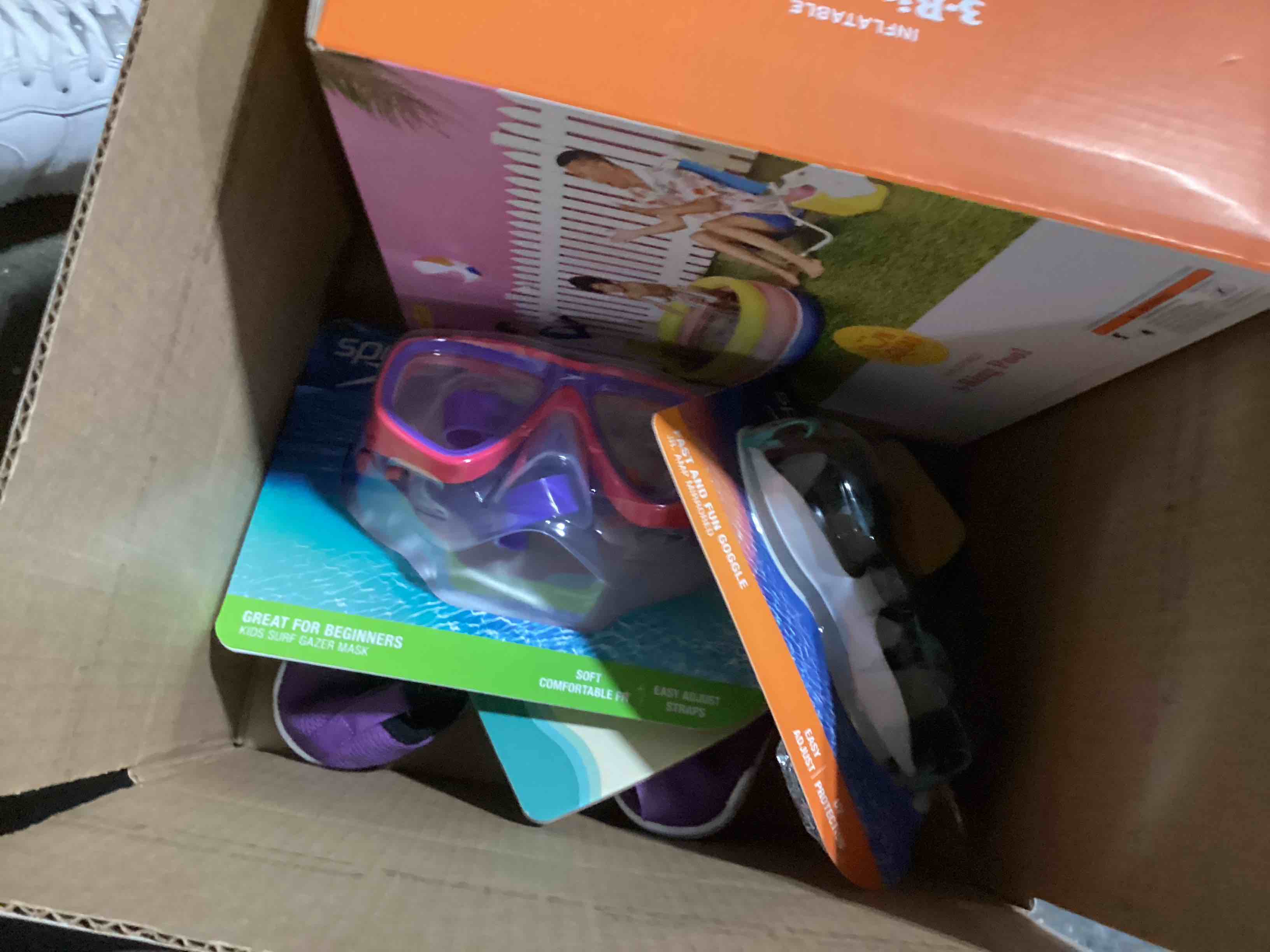 Condition photo showing New/Like New for summer box